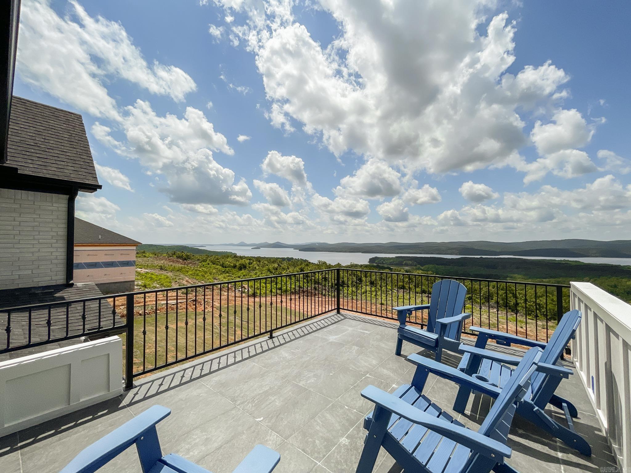 LAKEVIEW WEST - Residential