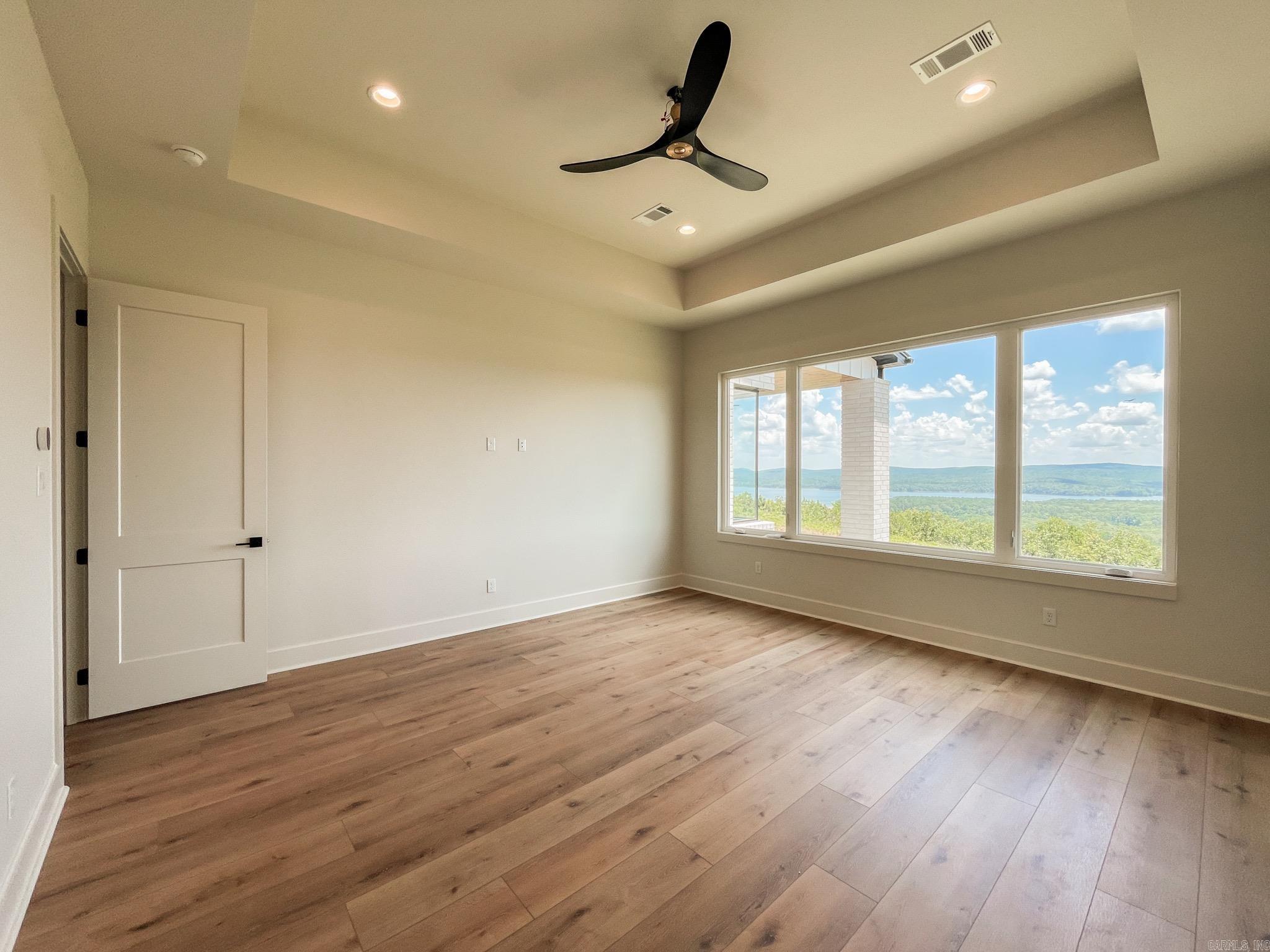 LAKEVIEW WEST - Residential