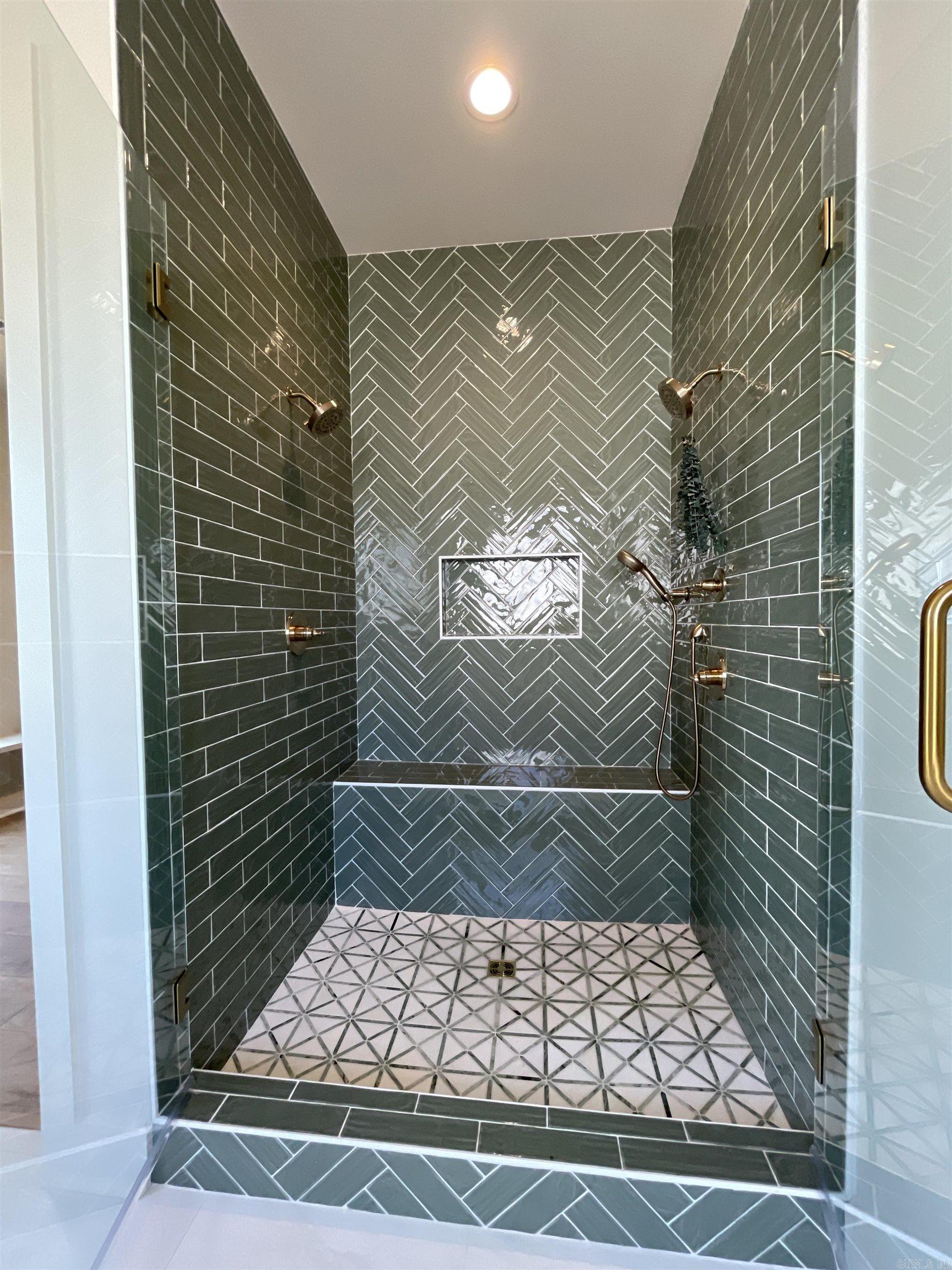 LAKEVIEW WEST - Residential