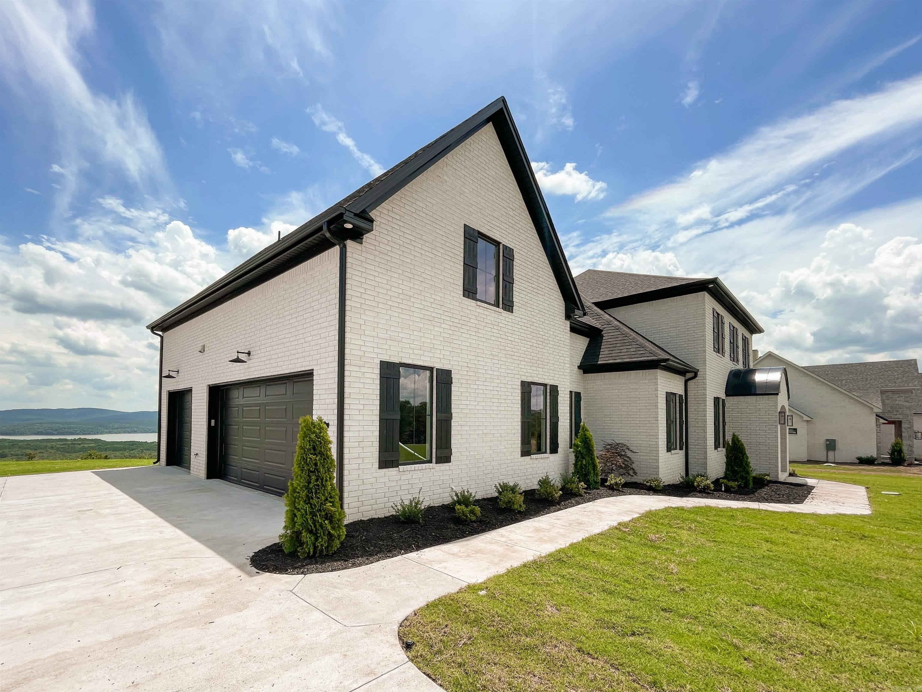 LAKEVIEW WEST - Residential