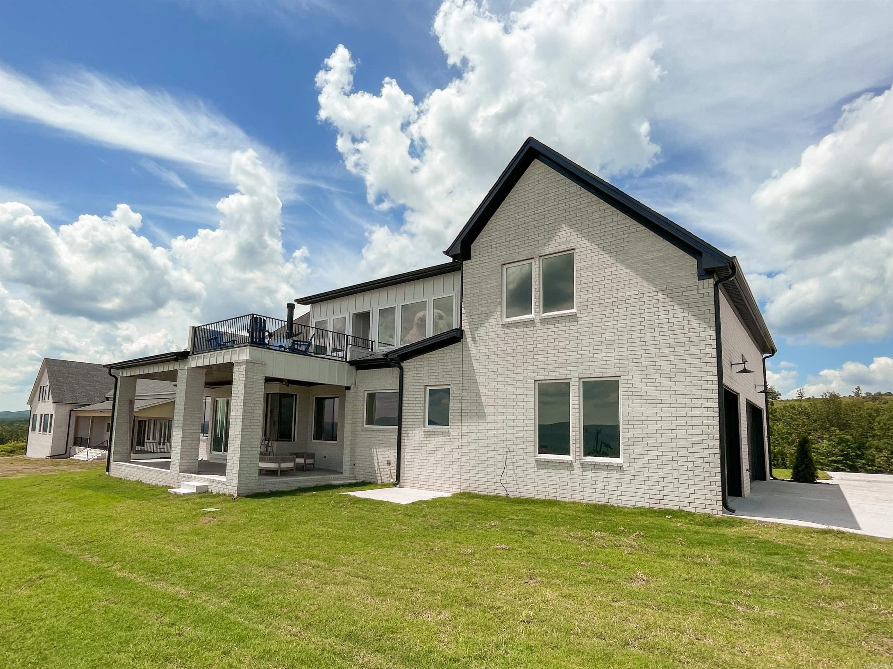 LAKEVIEW WEST - Residential