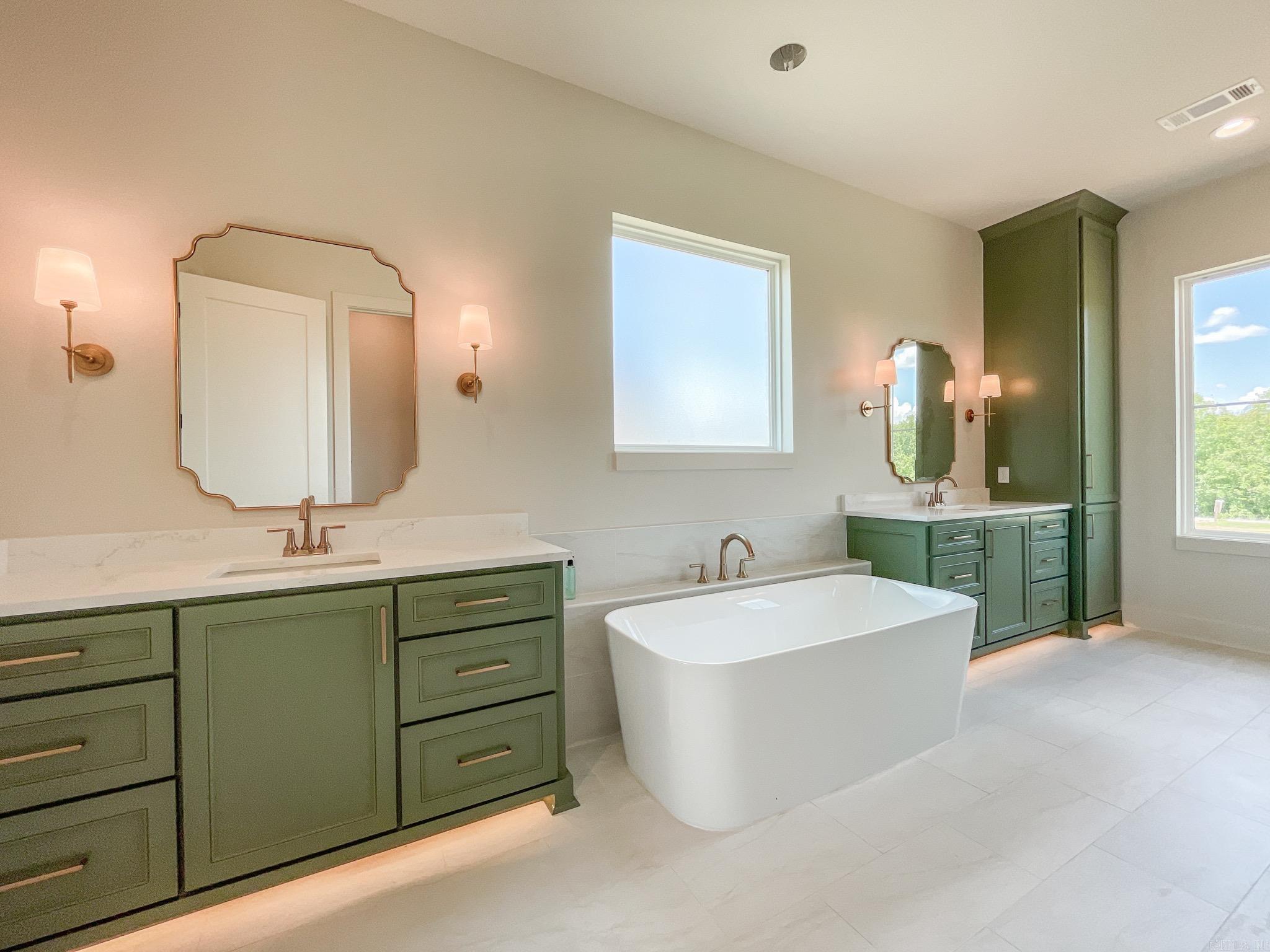 LAKEVIEW WEST - Residential