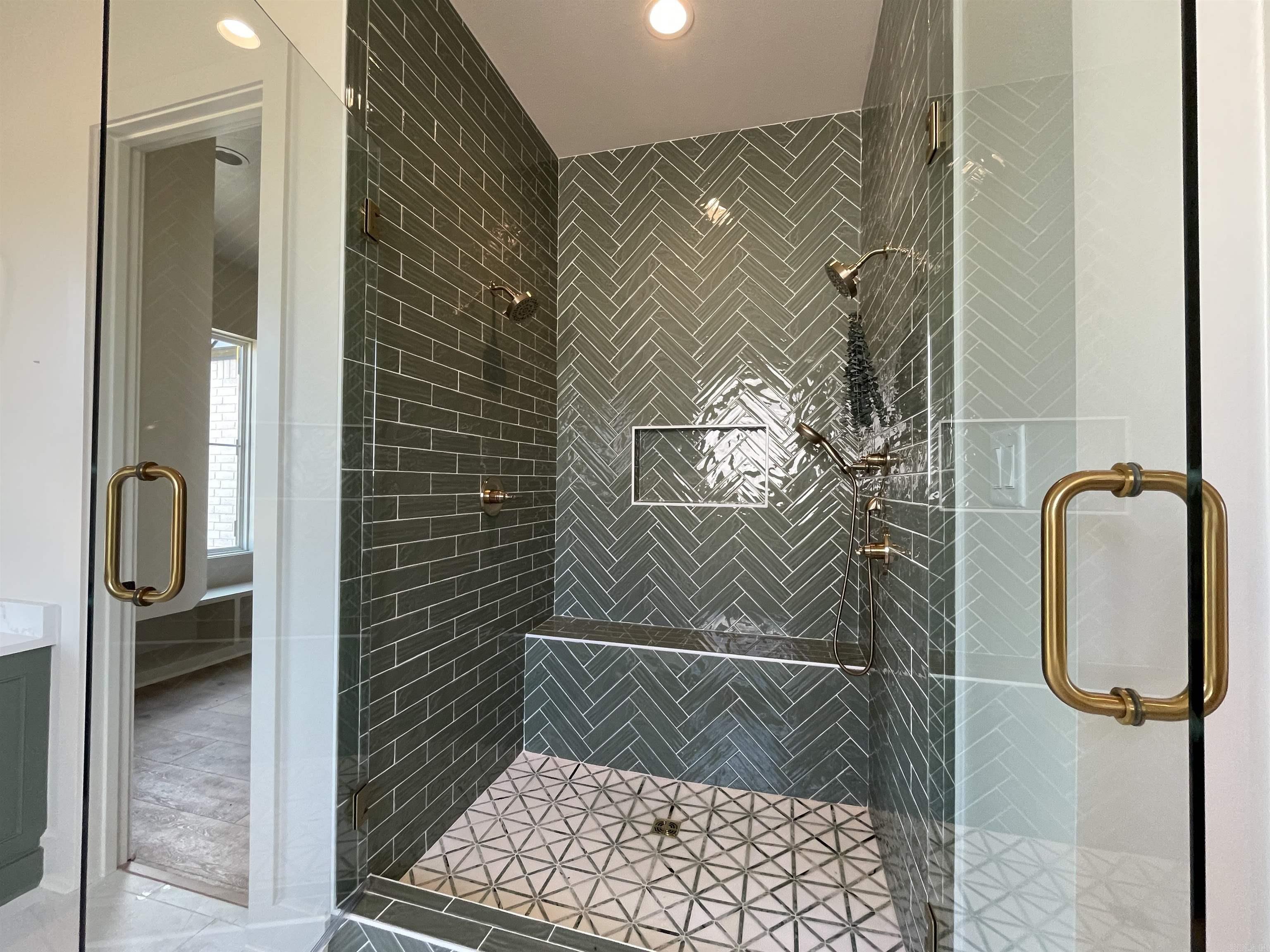 LAKEVIEW WEST - Residential