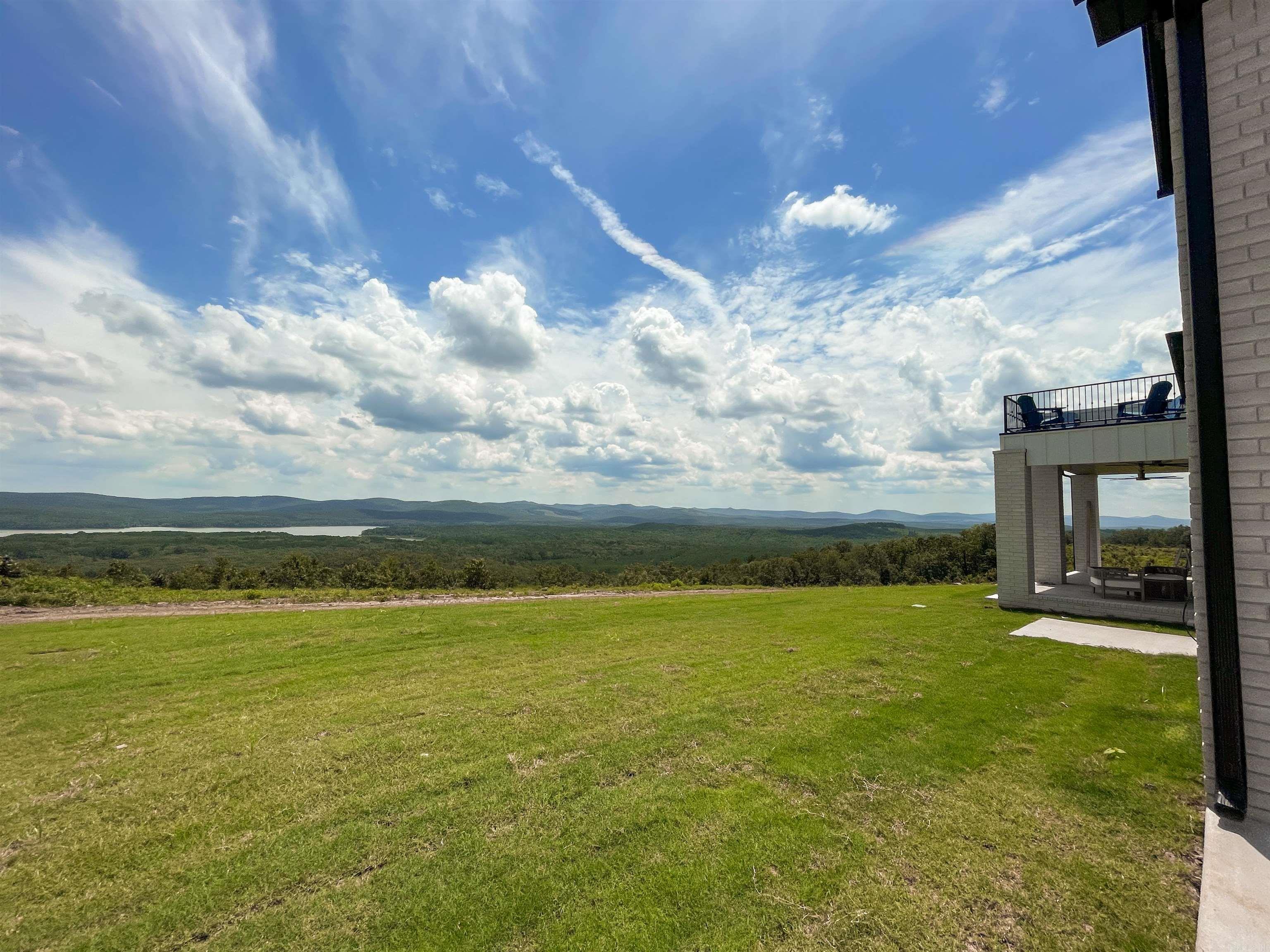 LAKEVIEW WEST - Residential