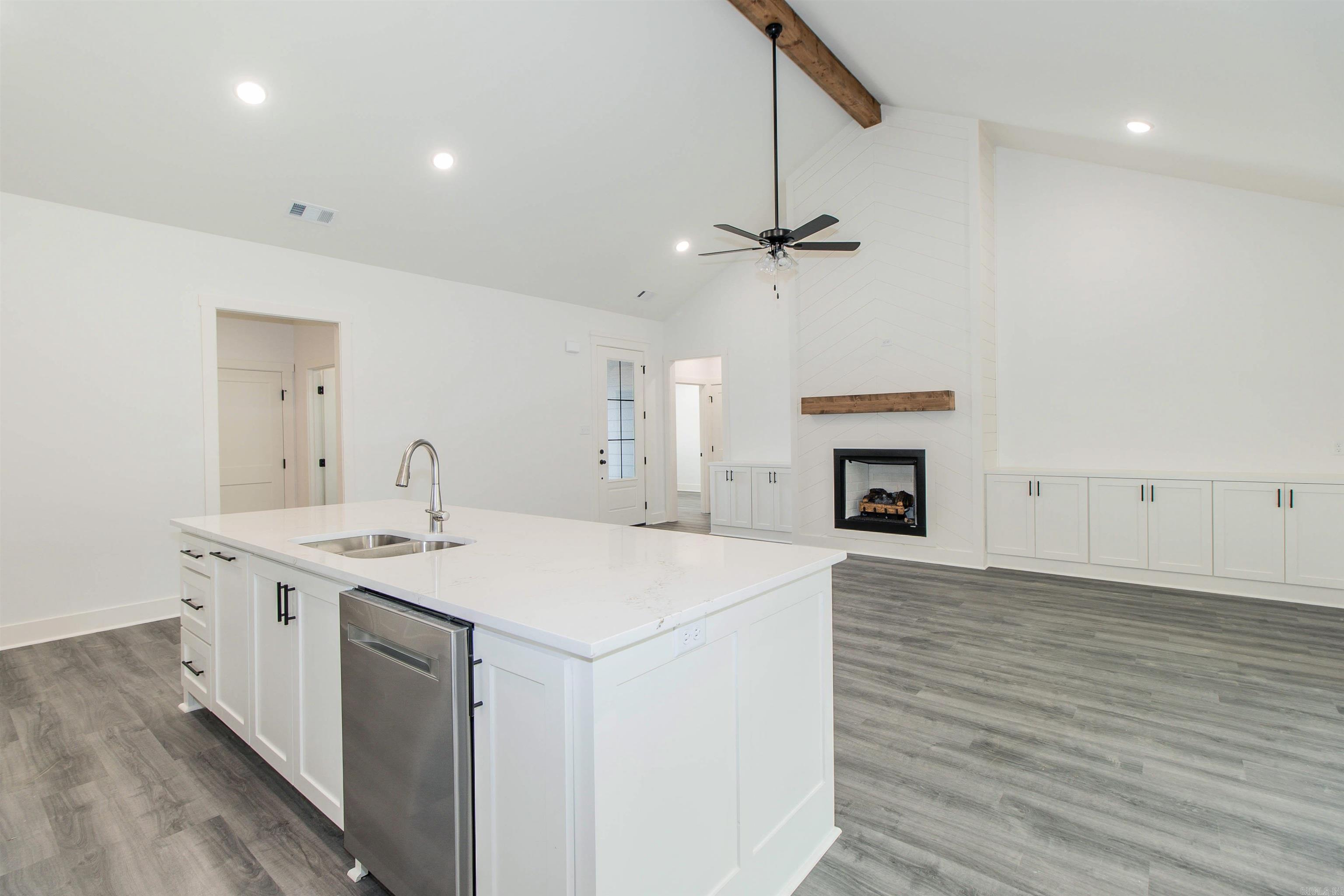 SPENCER CROSSING LLC - Residential