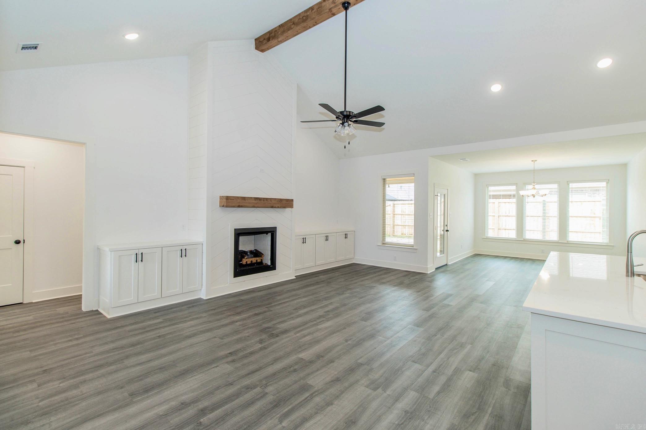 SPENCER CROSSING LLC - Residential