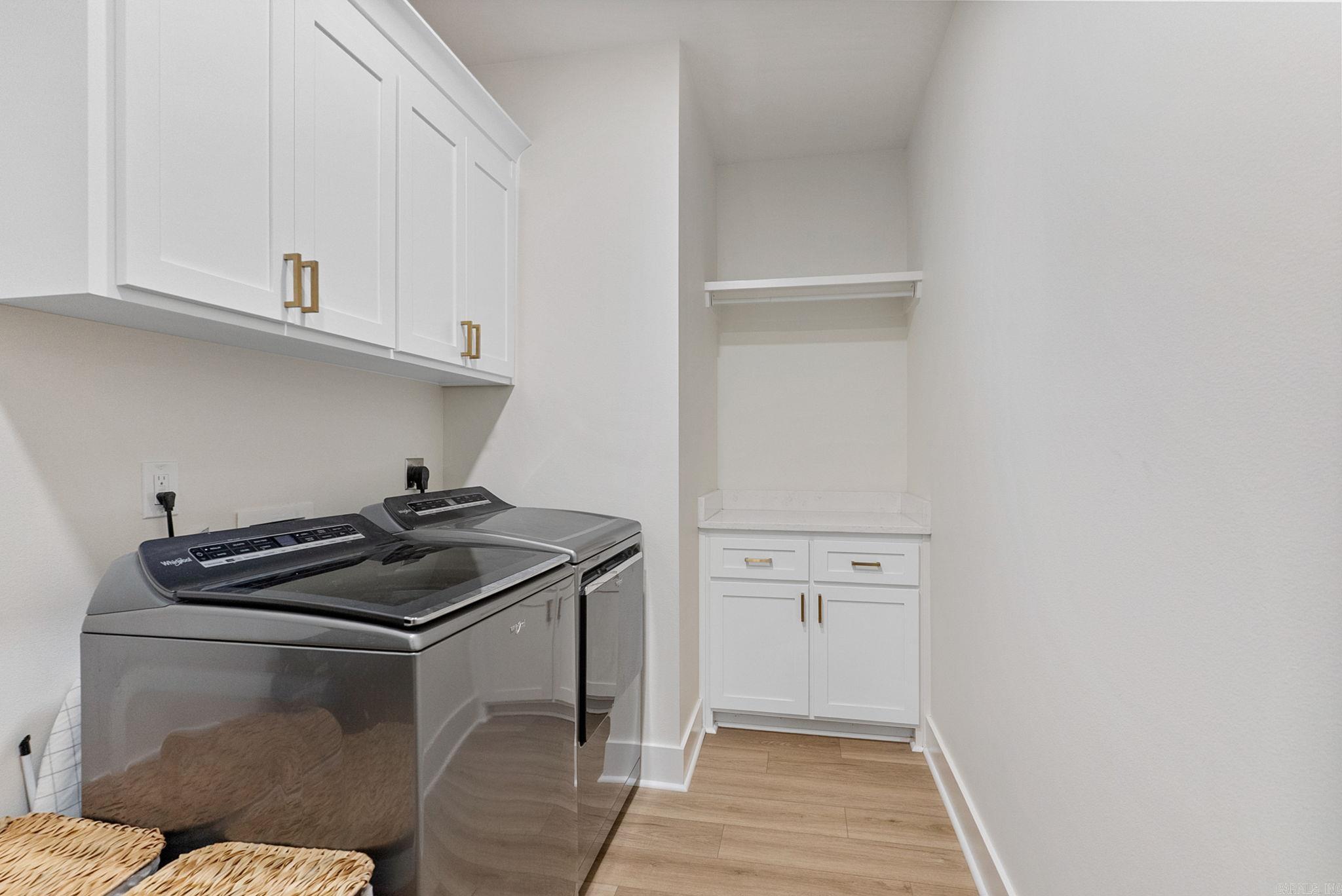 EAST MEADOW - Residential