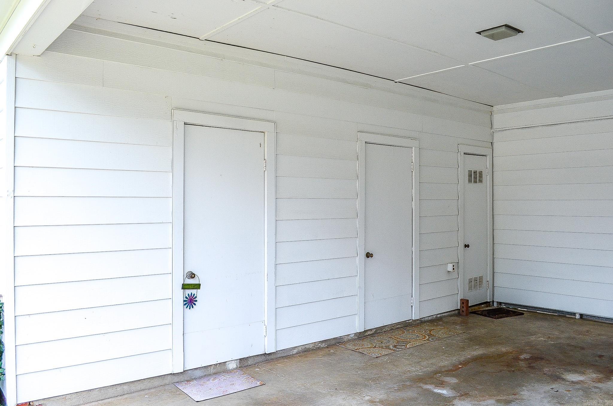 TROUTT - Residential