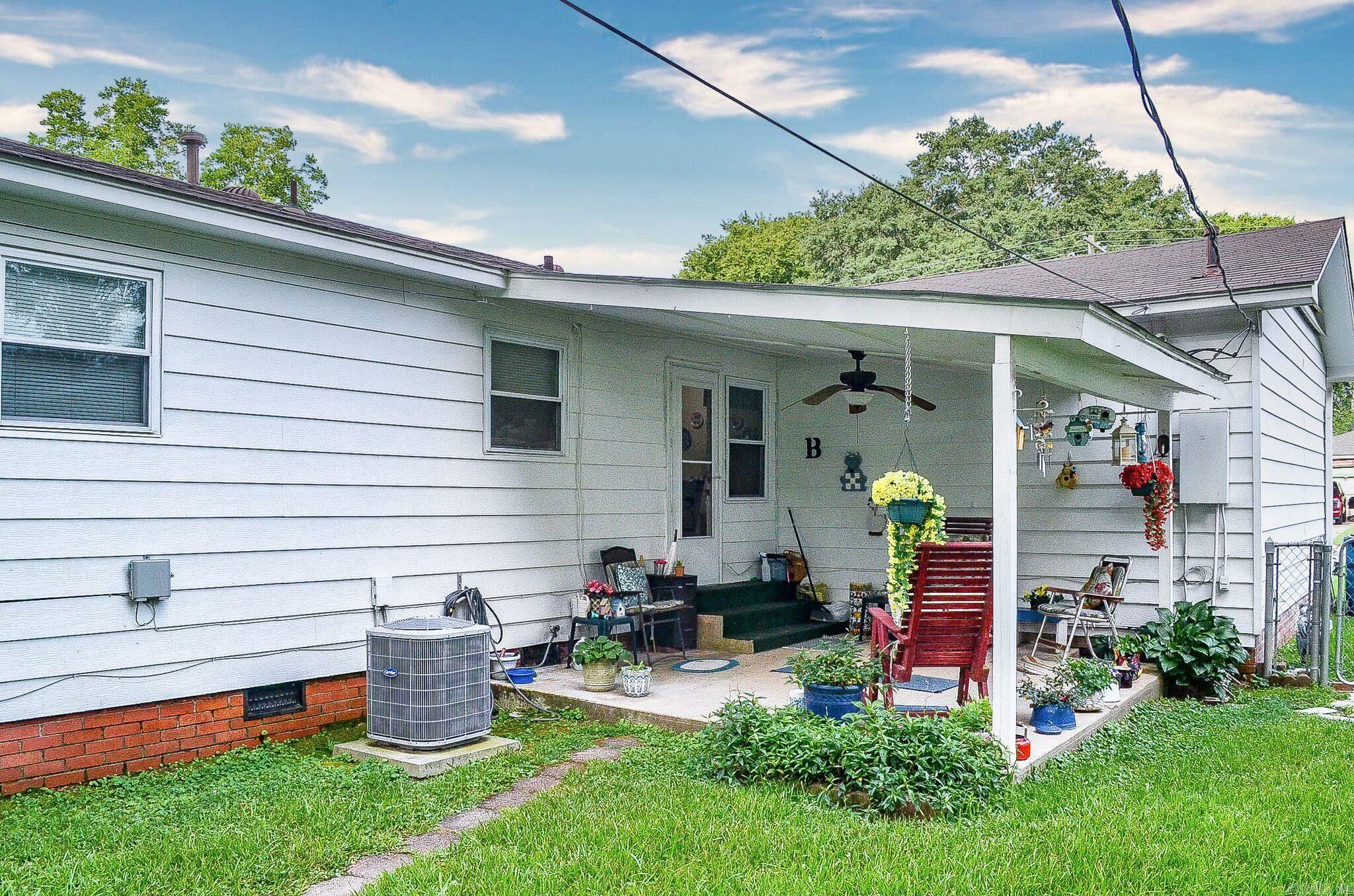 TROUTT - Residential