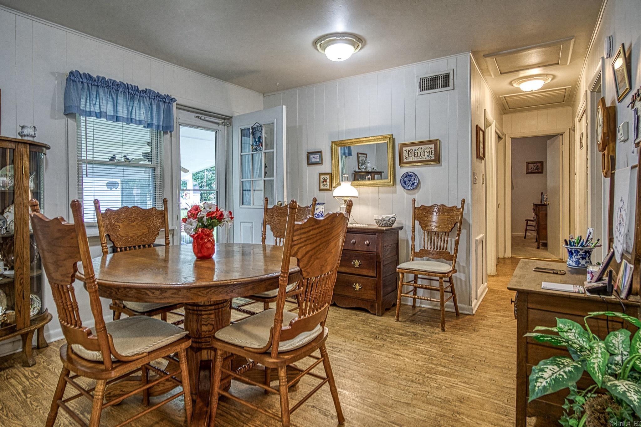 TROUTT - Residential