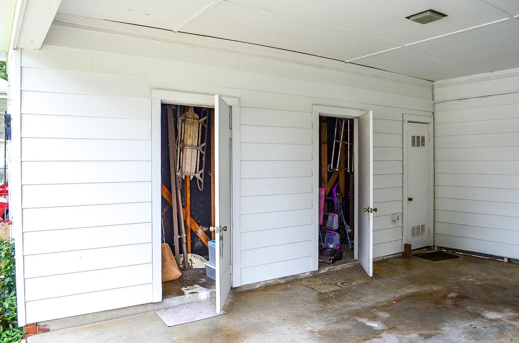 TROUTT - Residential