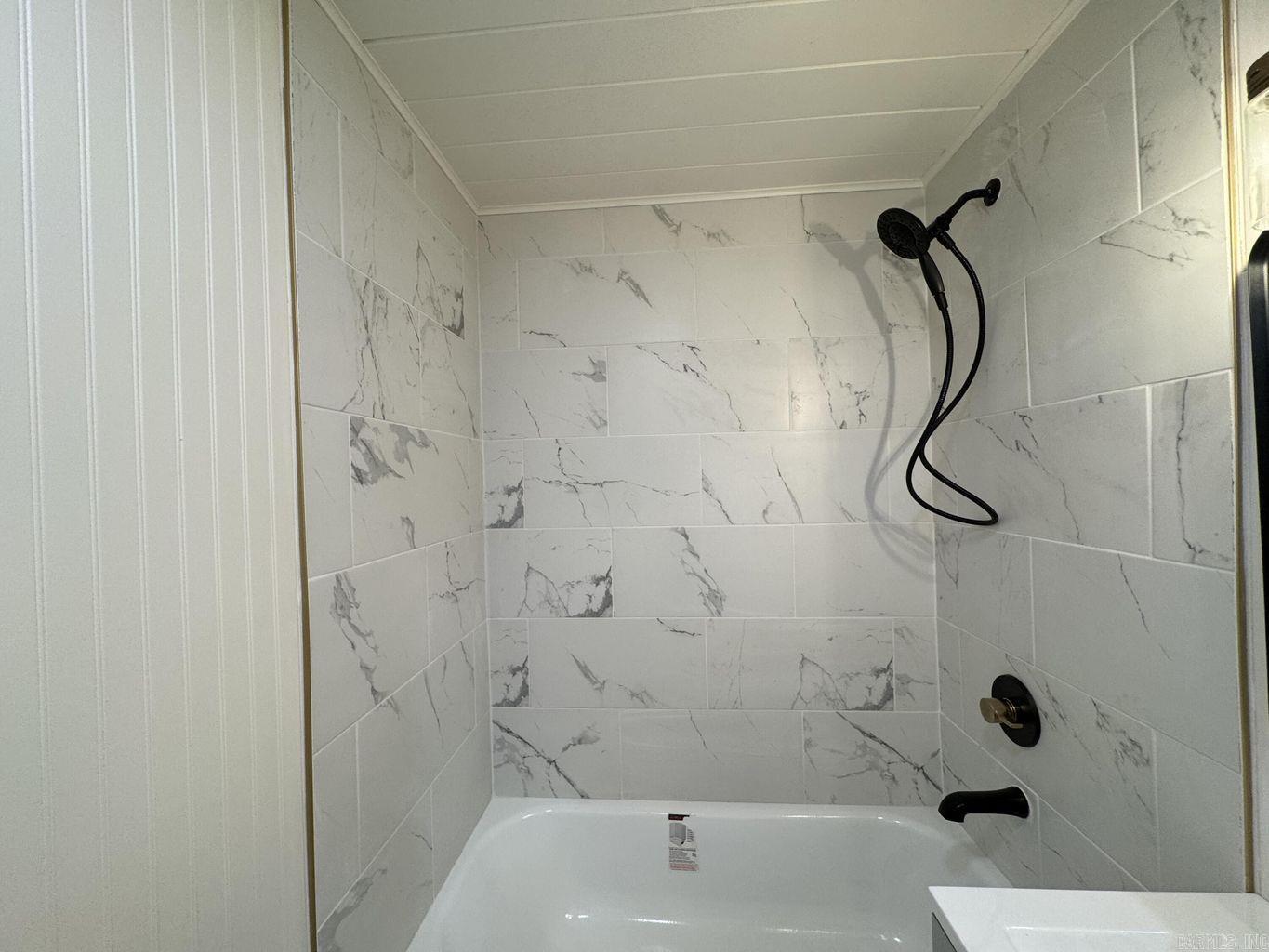 Dakota Second - Residential