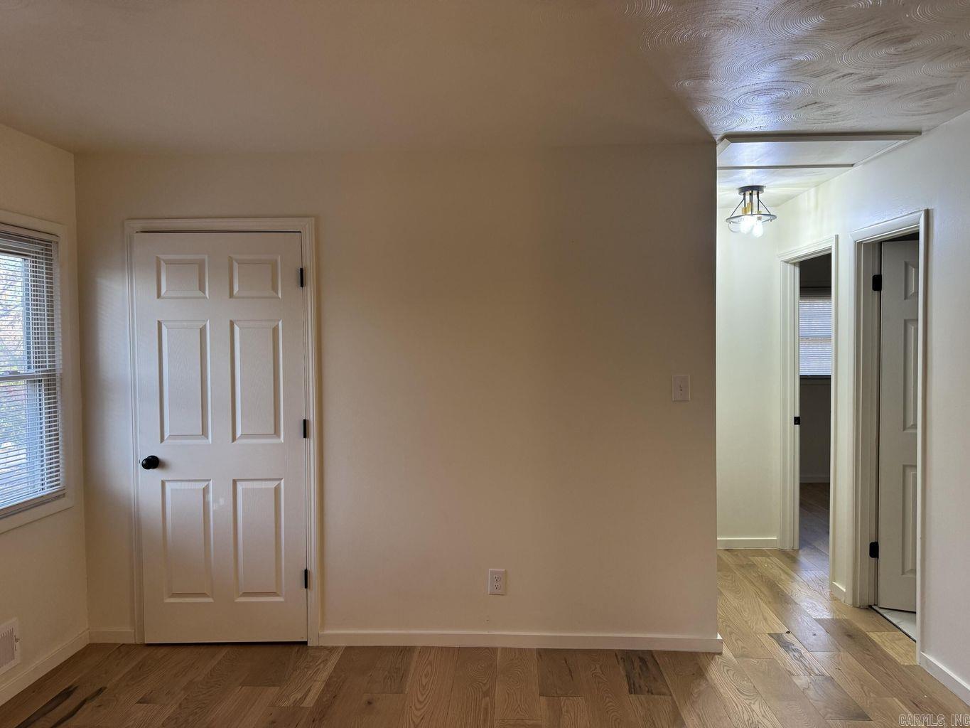 Dakota Second - Residential