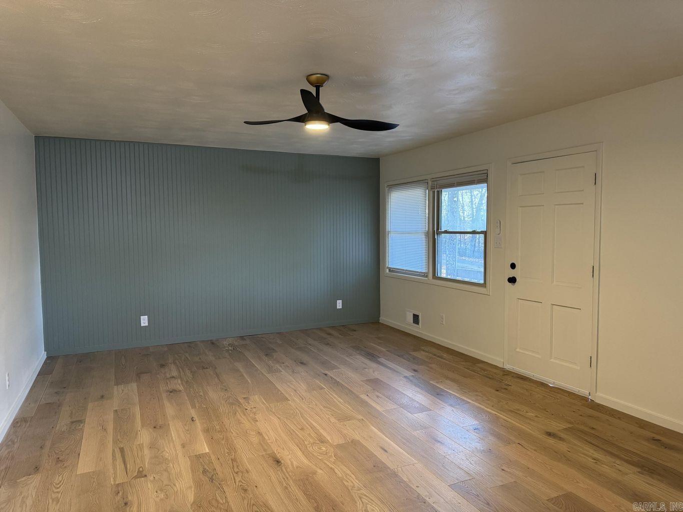 Dakota Second - Residential