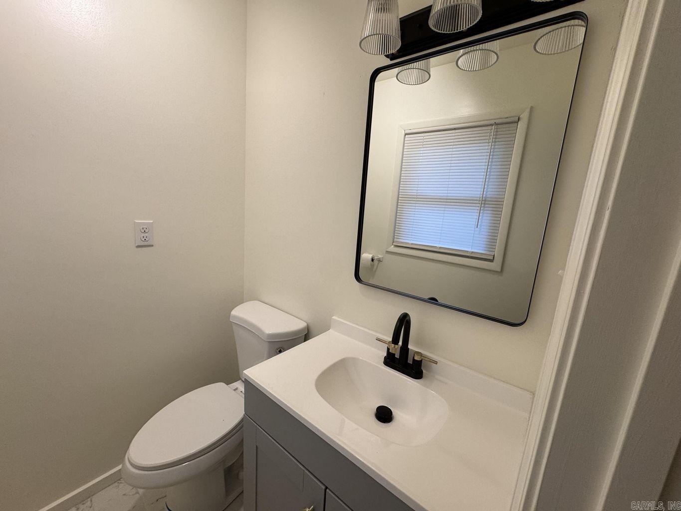 Dakota Second - Residential