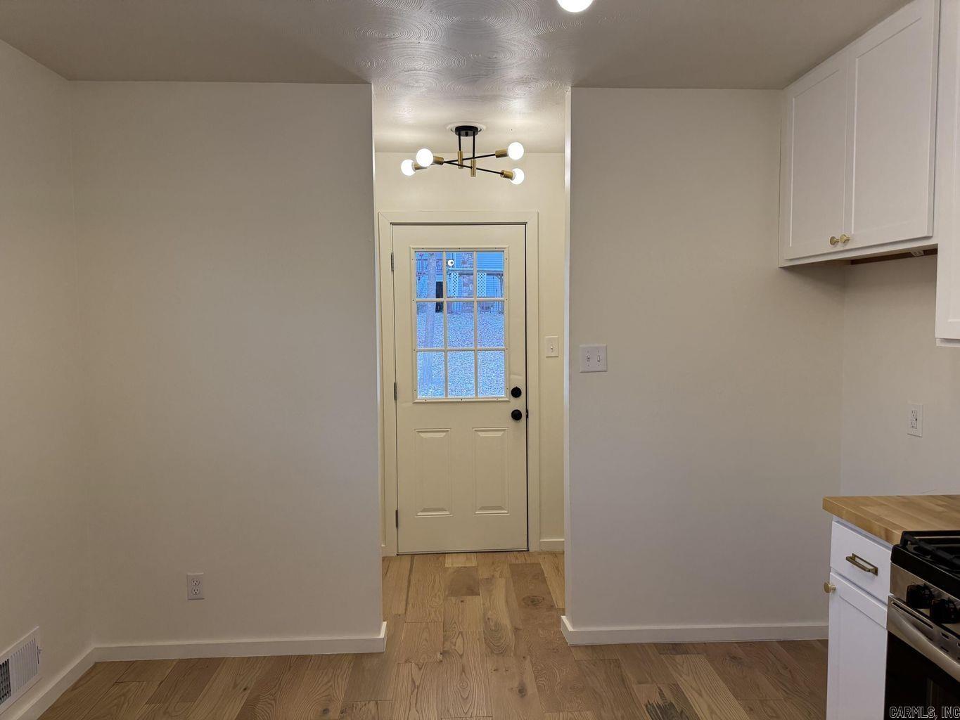 Dakota Second - Residential