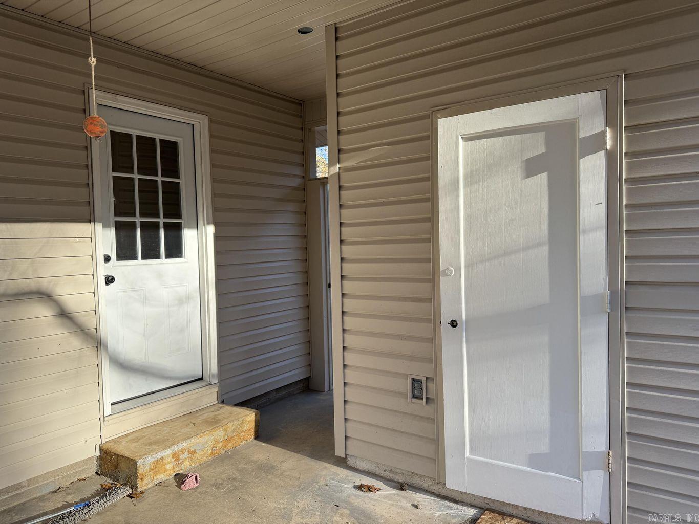 Dakota Second - Residential