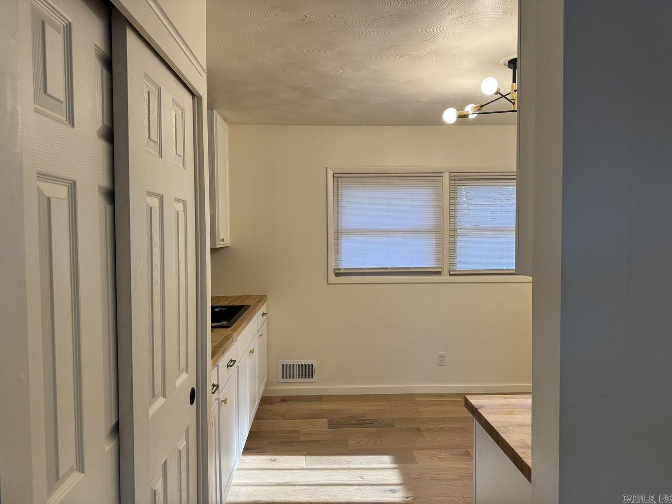 Dakota Second - Residential