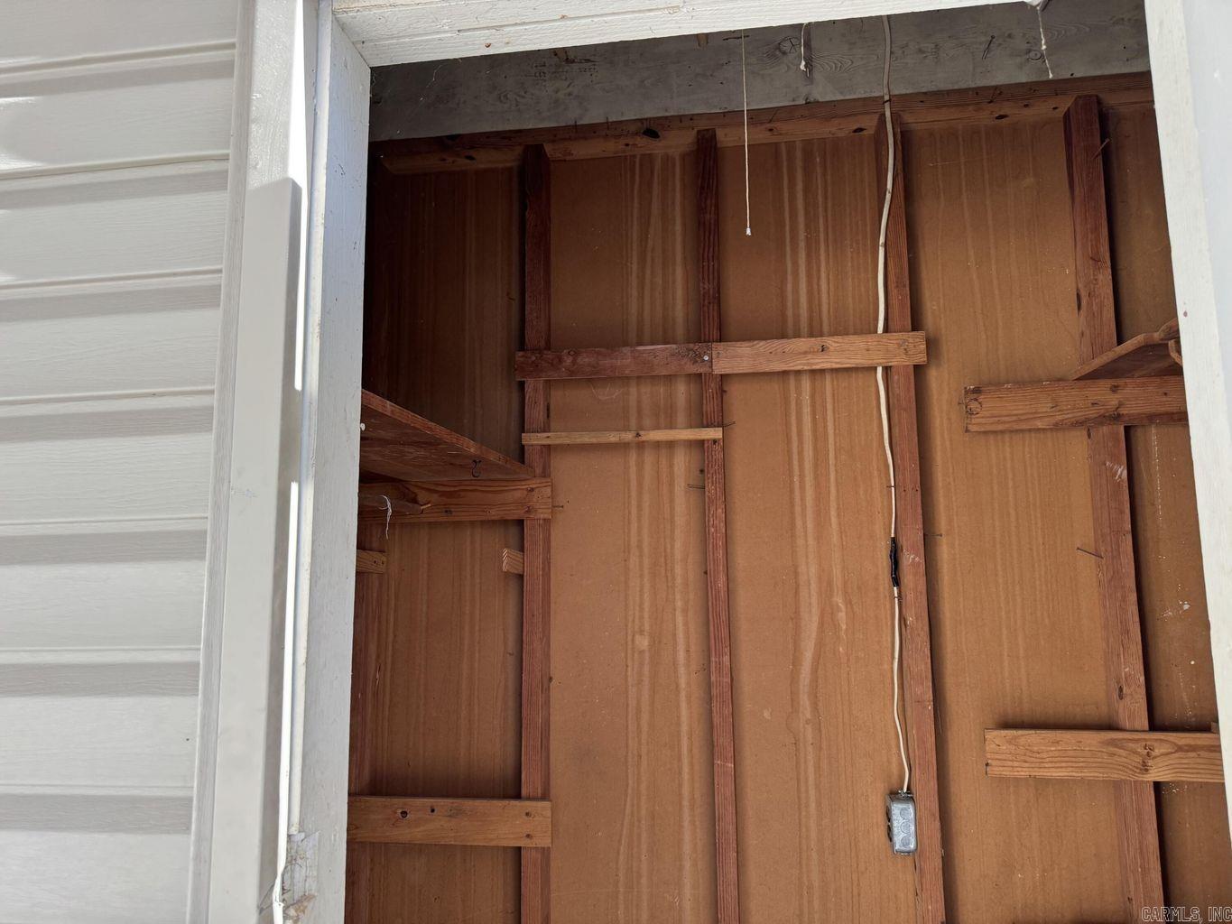 Dakota Second - Residential