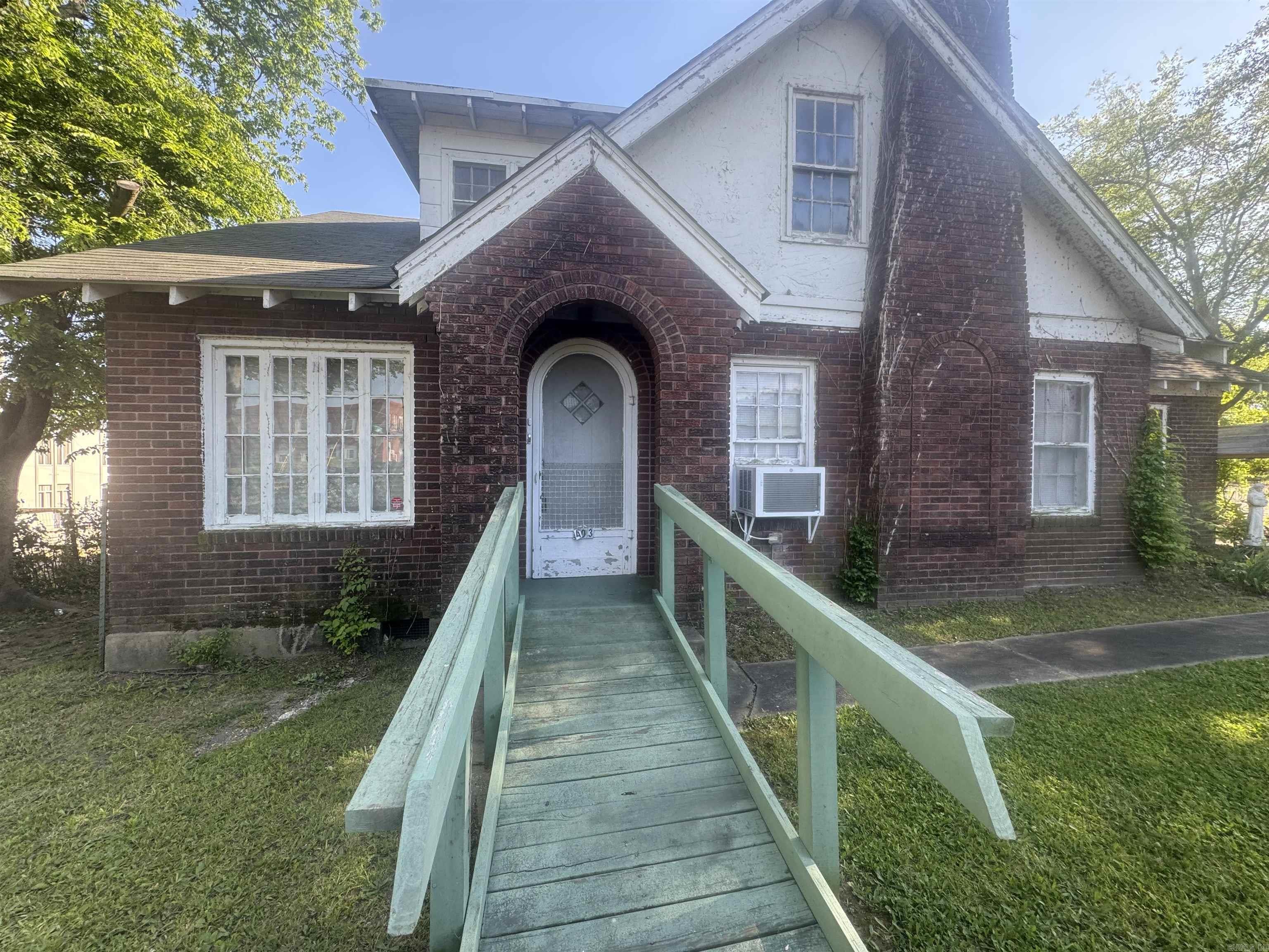 HSR BLK - Residential