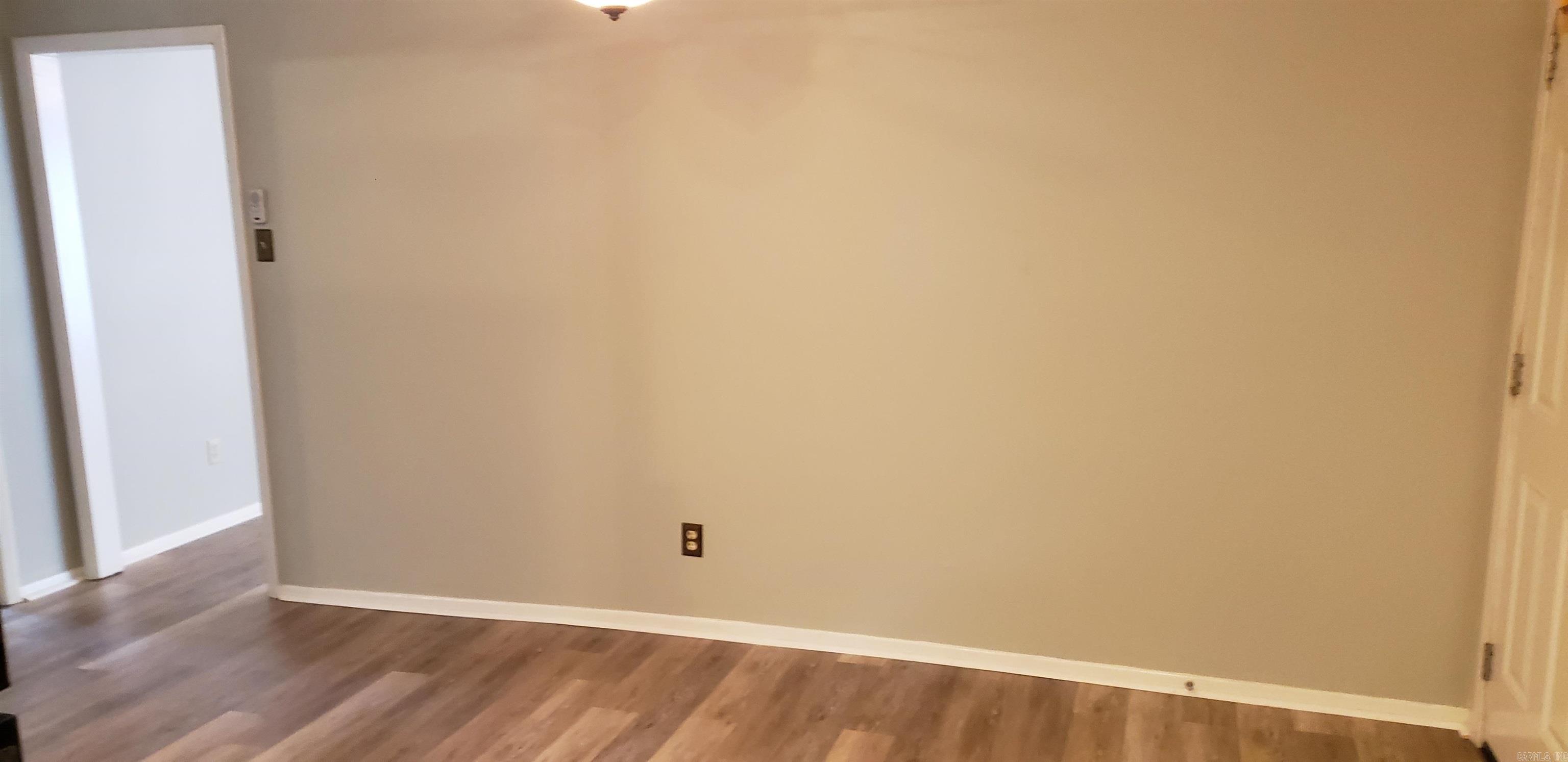 PARKWAY PLACE - Residential Lease