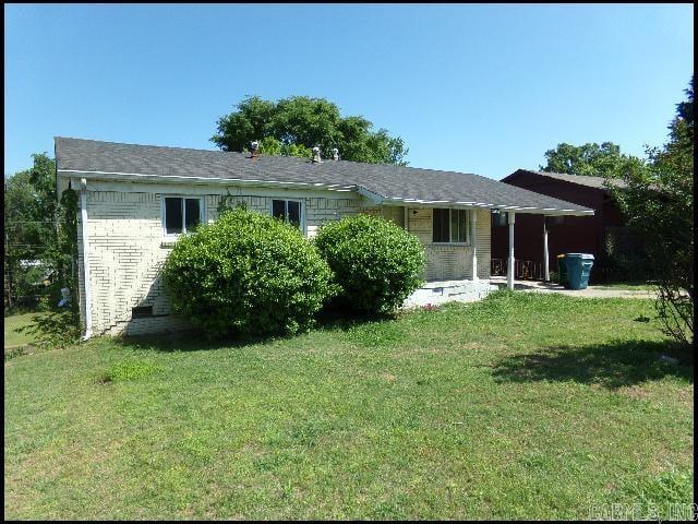 *LITTLE ROCK* LOCATED IN GRANITE HEIGHTS SUBDIVISION!! This 5 Bedroom, 2 Bath Home Features Over 1550 Sqft! Family Room Perfect For Gatherings! Wood Floors Throughout The Home! Range Provided In Kitchen! 1 Car Carport For Parking! AVAILABLE LATE AUGUST 2025!!!