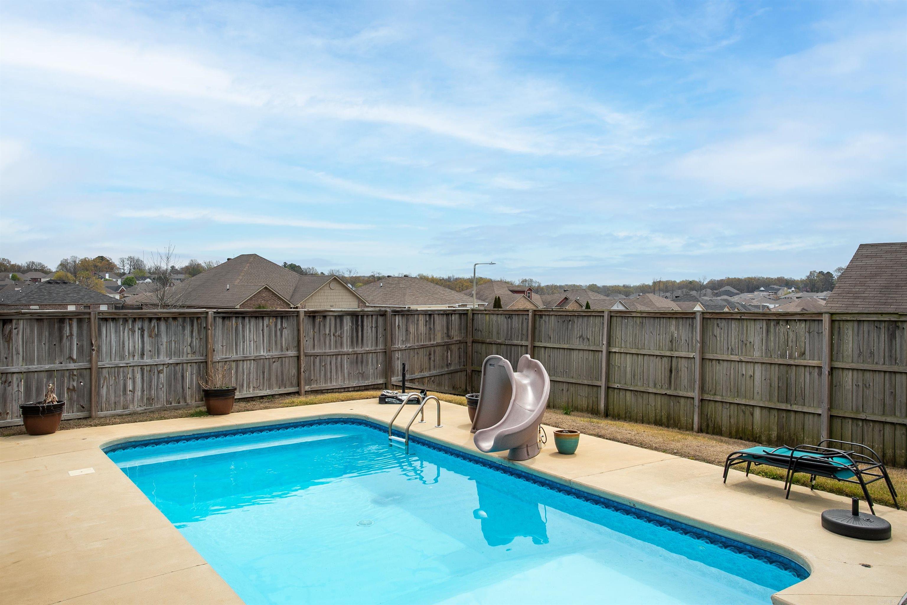 STONERIDGE ESTATES - Residential