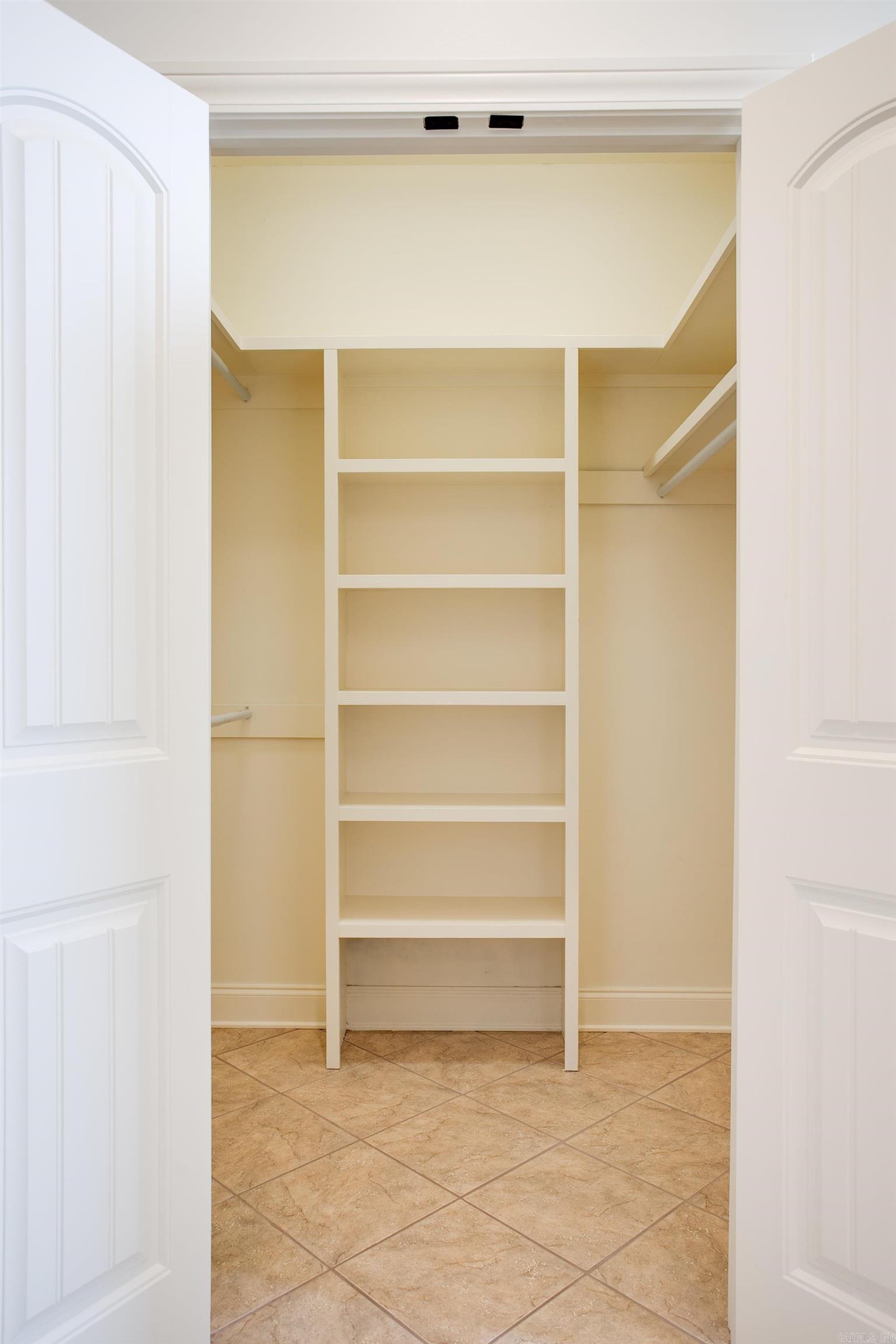 STONERIDGE ESTATES - Residential