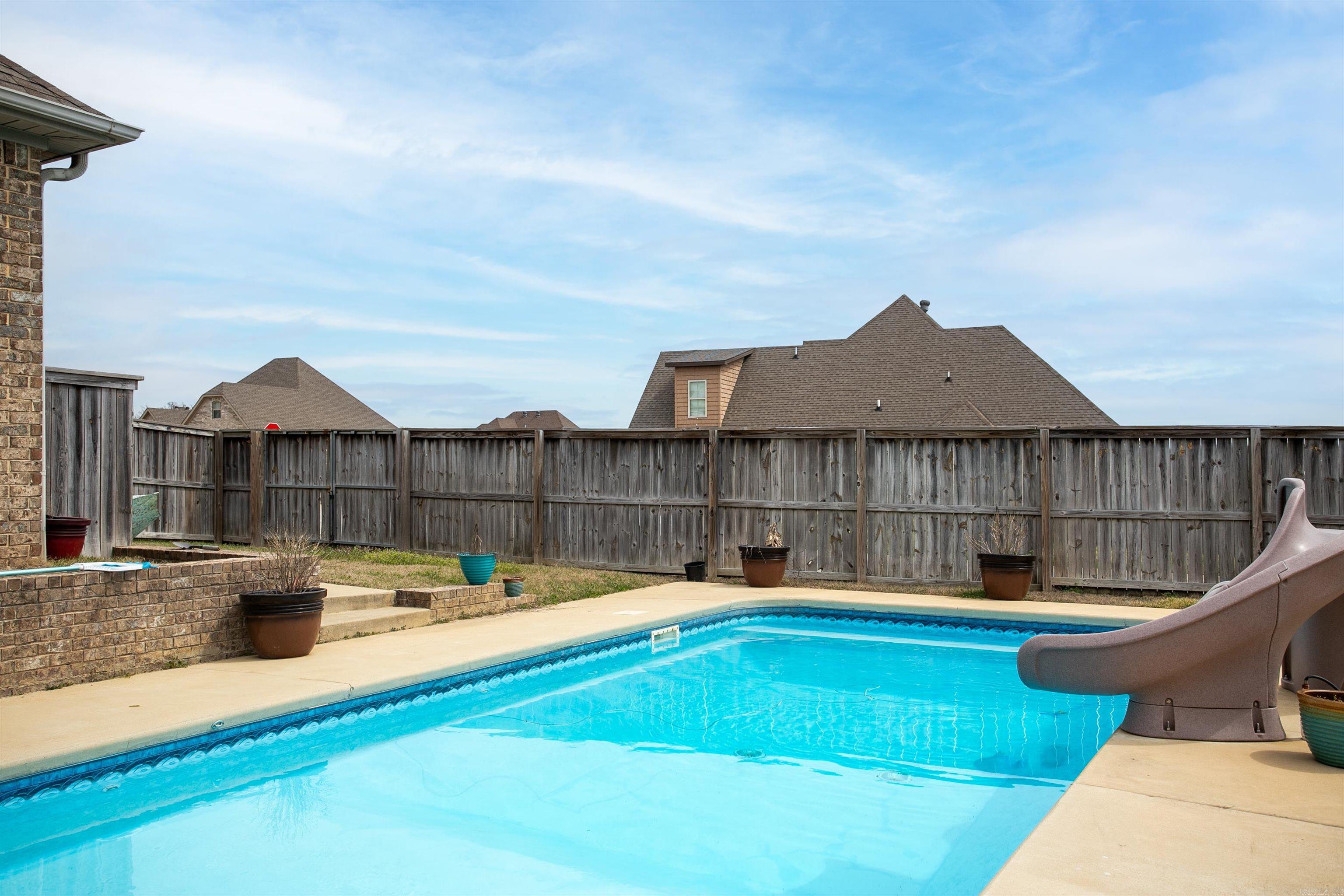 STONERIDGE ESTATES - Residential