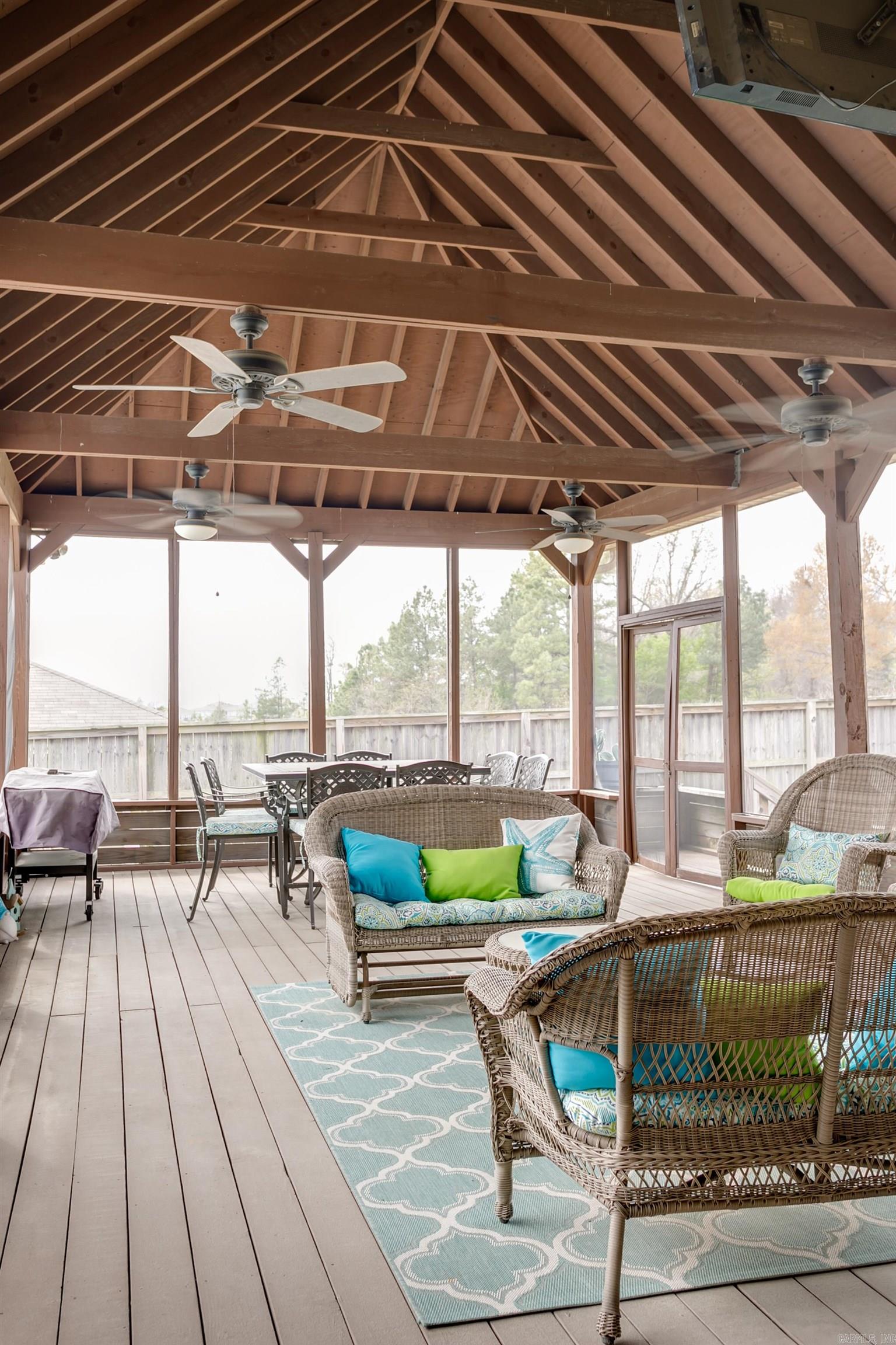 STONERIDGE ESTATES - Residential