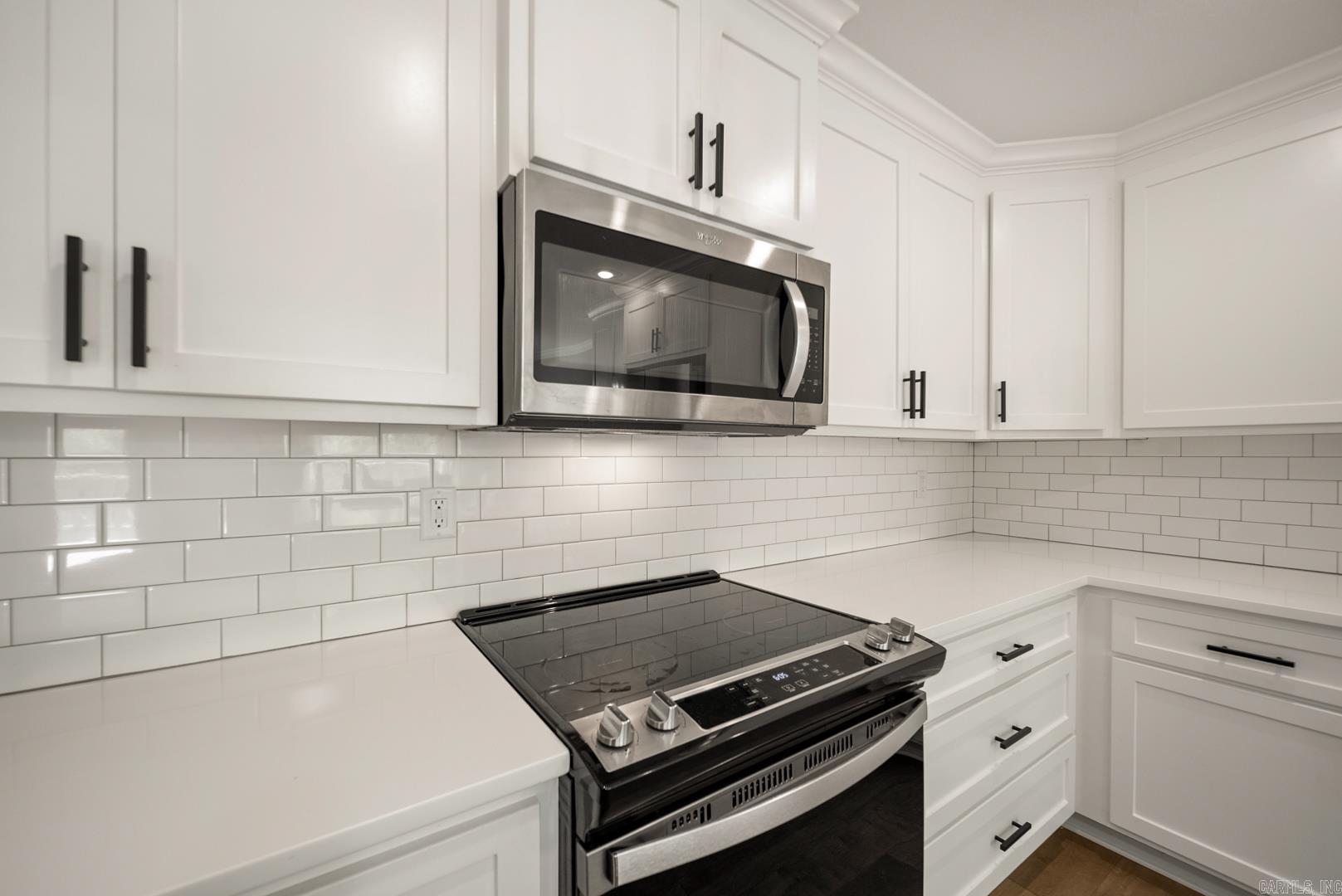 PINEWOOD ESTATES - Residential