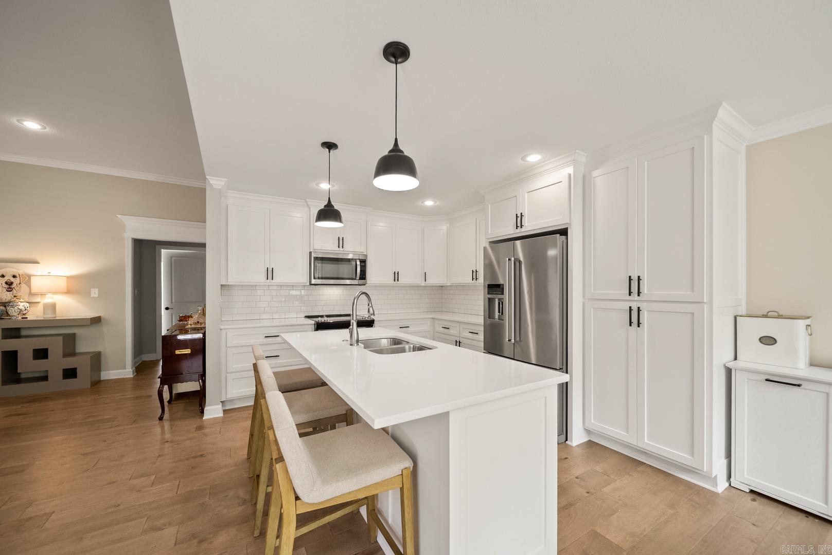 PINEWOOD ESTATES - Residential