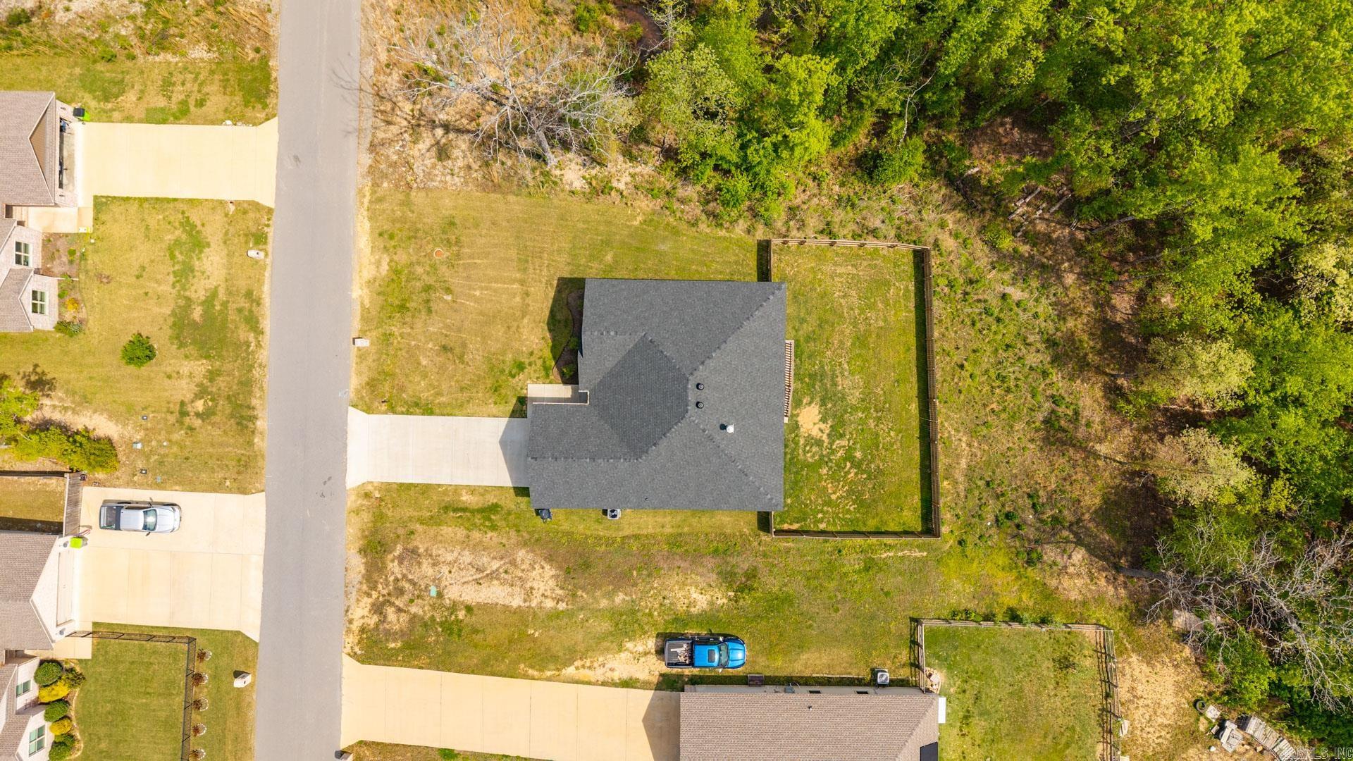 PINEWOOD ESTATES - Residential