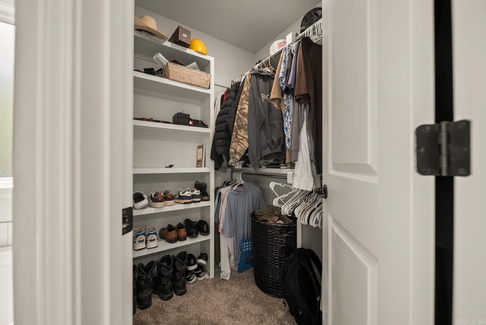 PINEWOOD ESTATES - Residential