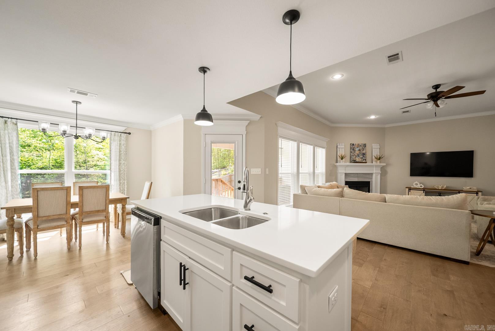 PINEWOOD ESTATES - Residential