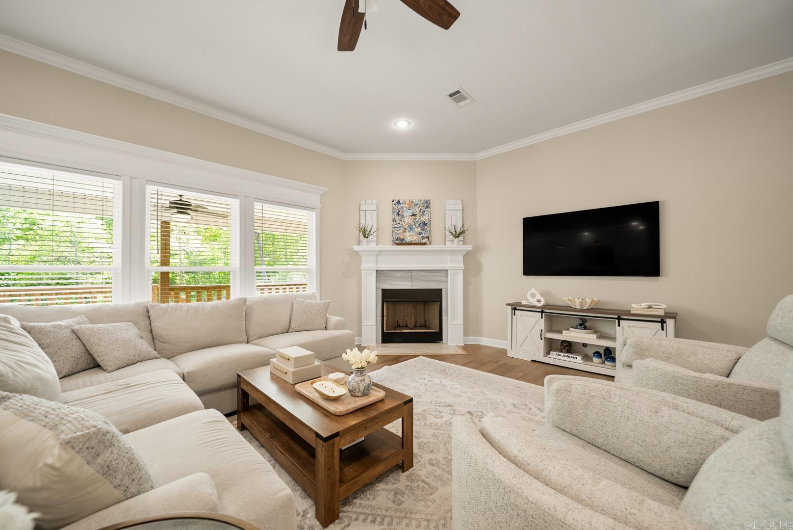 PINEWOOD ESTATES - Residential