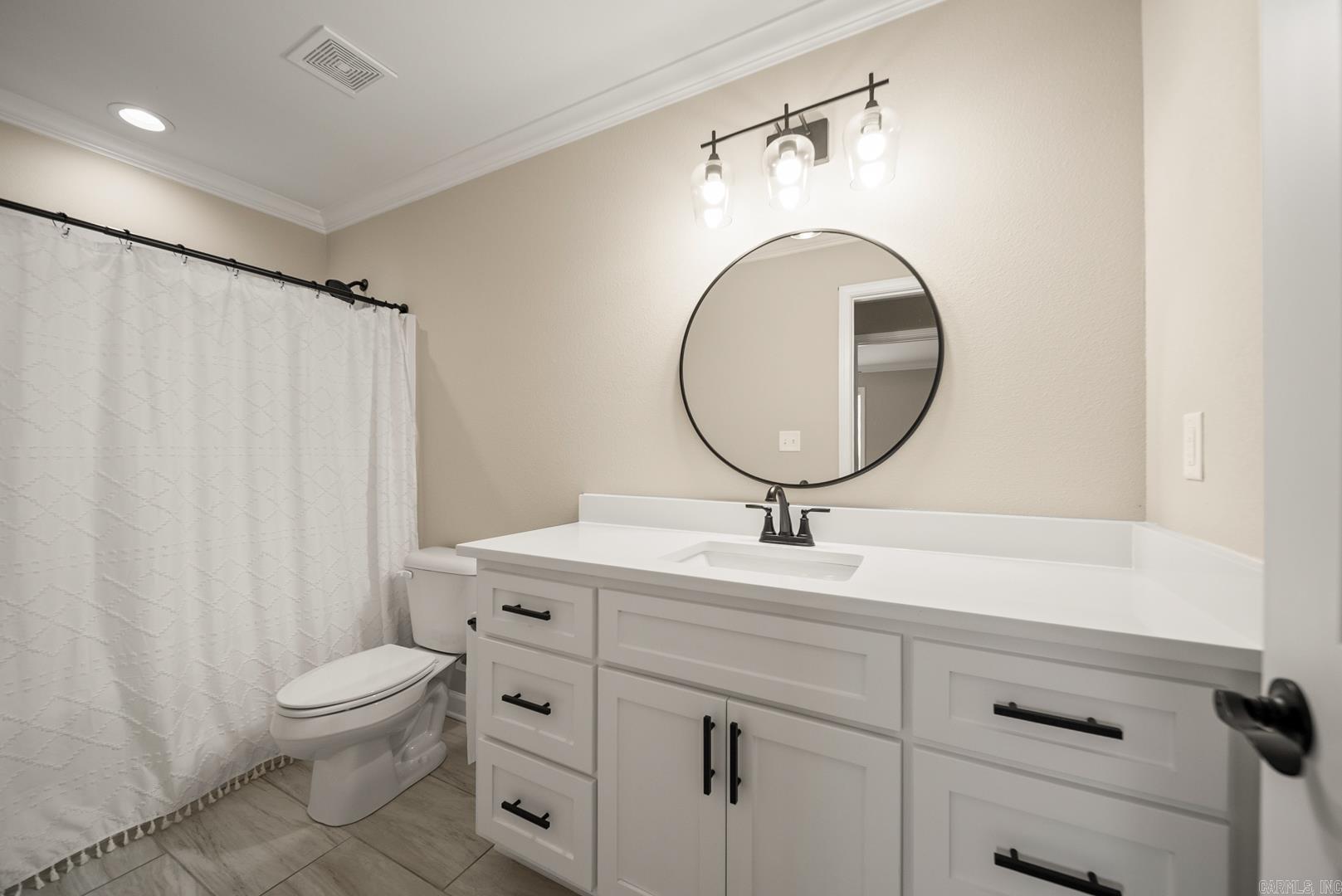 PINEWOOD ESTATES - Residential