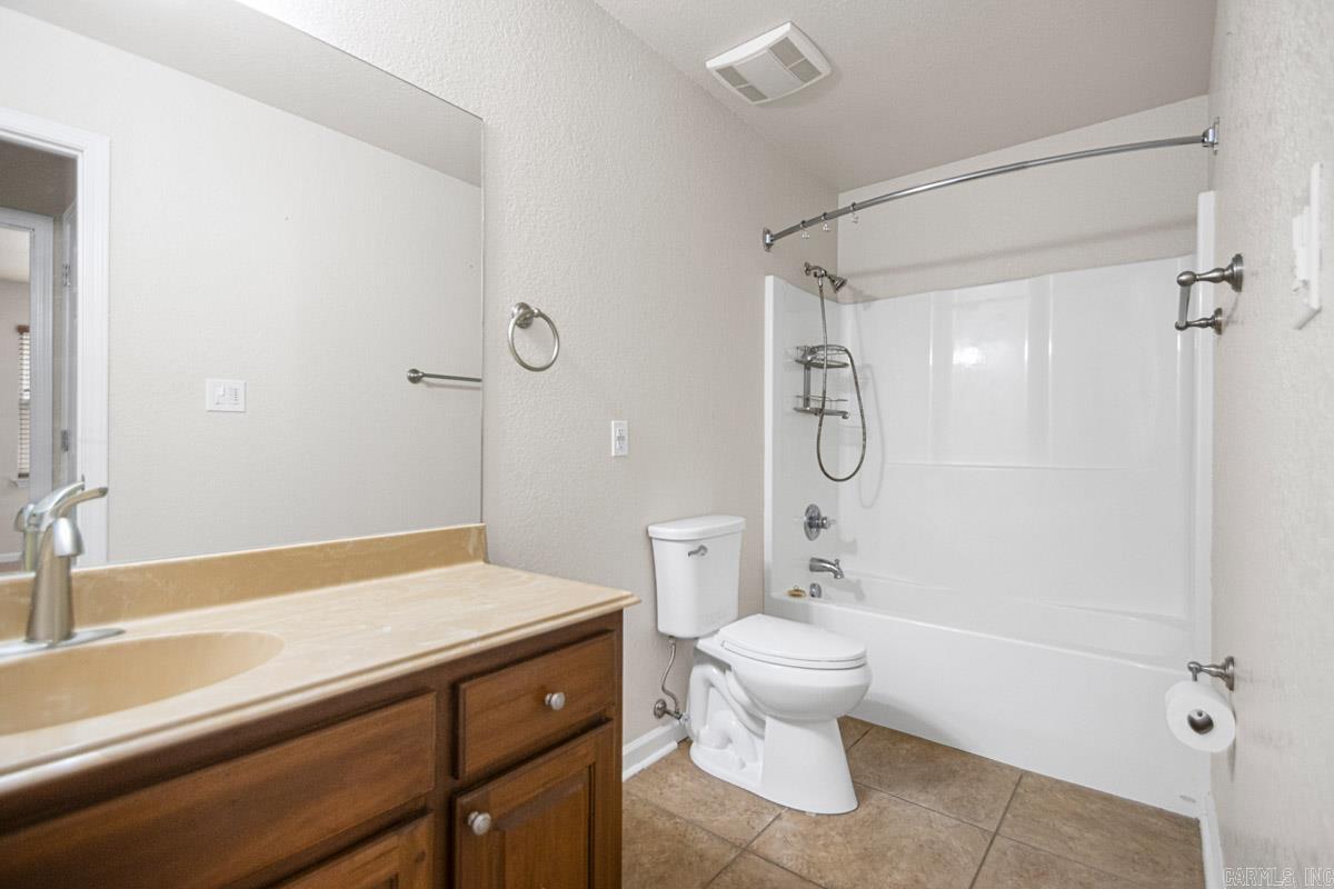 PLANTATION HILLS - Residential