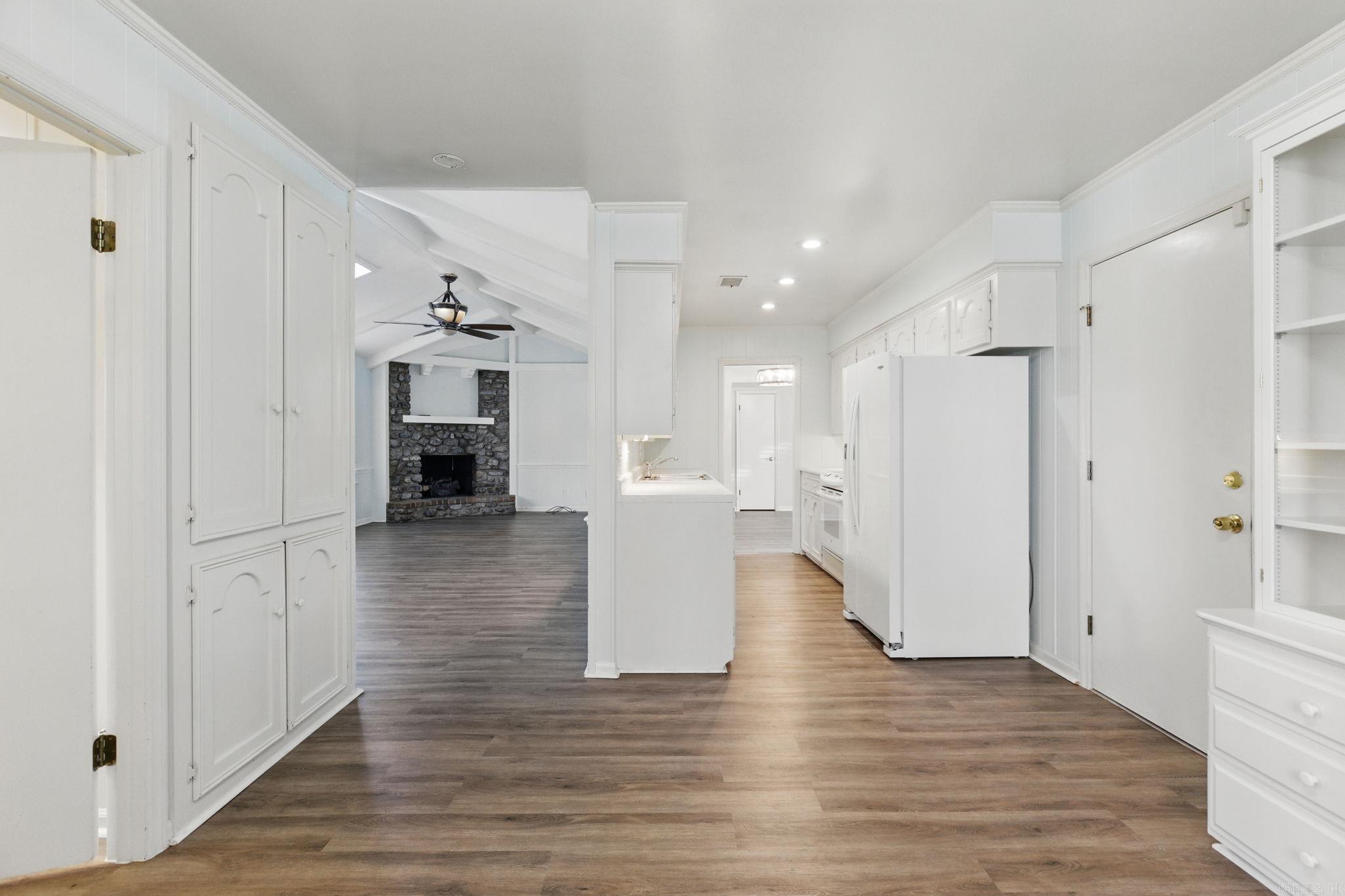 WALNUT VALLEY - Residential