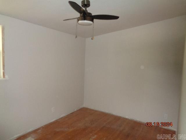 BEAUTIFUL LAKEVIEW - Residential