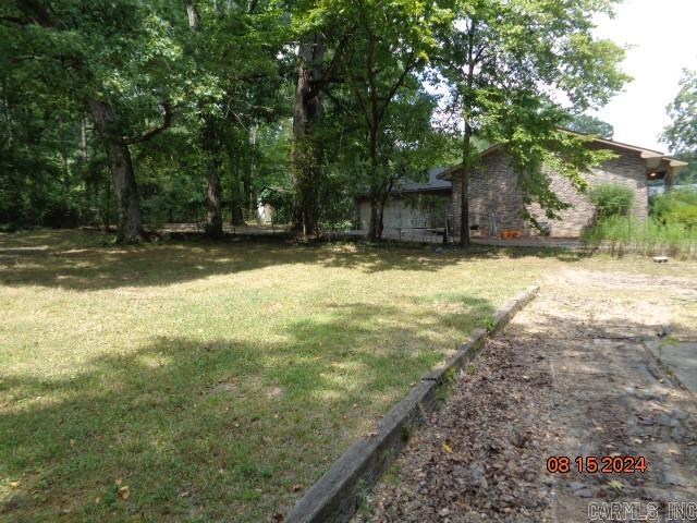 BEAUTIFUL LAKEVIEW - Residential