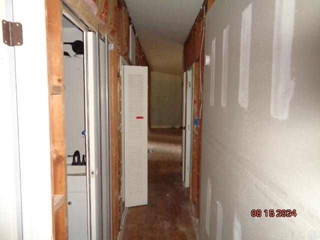 BEAUTIFUL LAKEVIEW - Residential