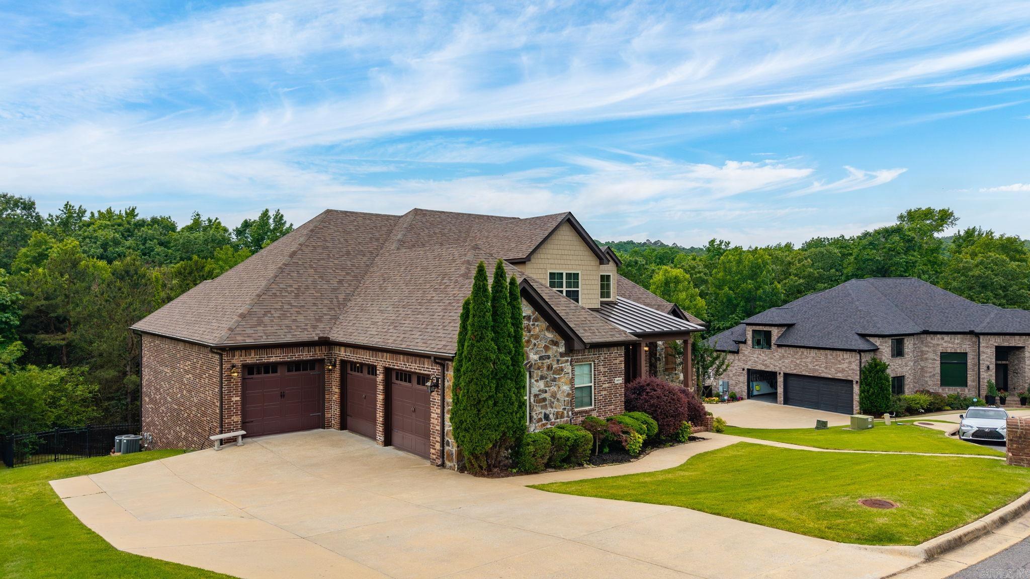 WOODLANDS EDGE - Residential
