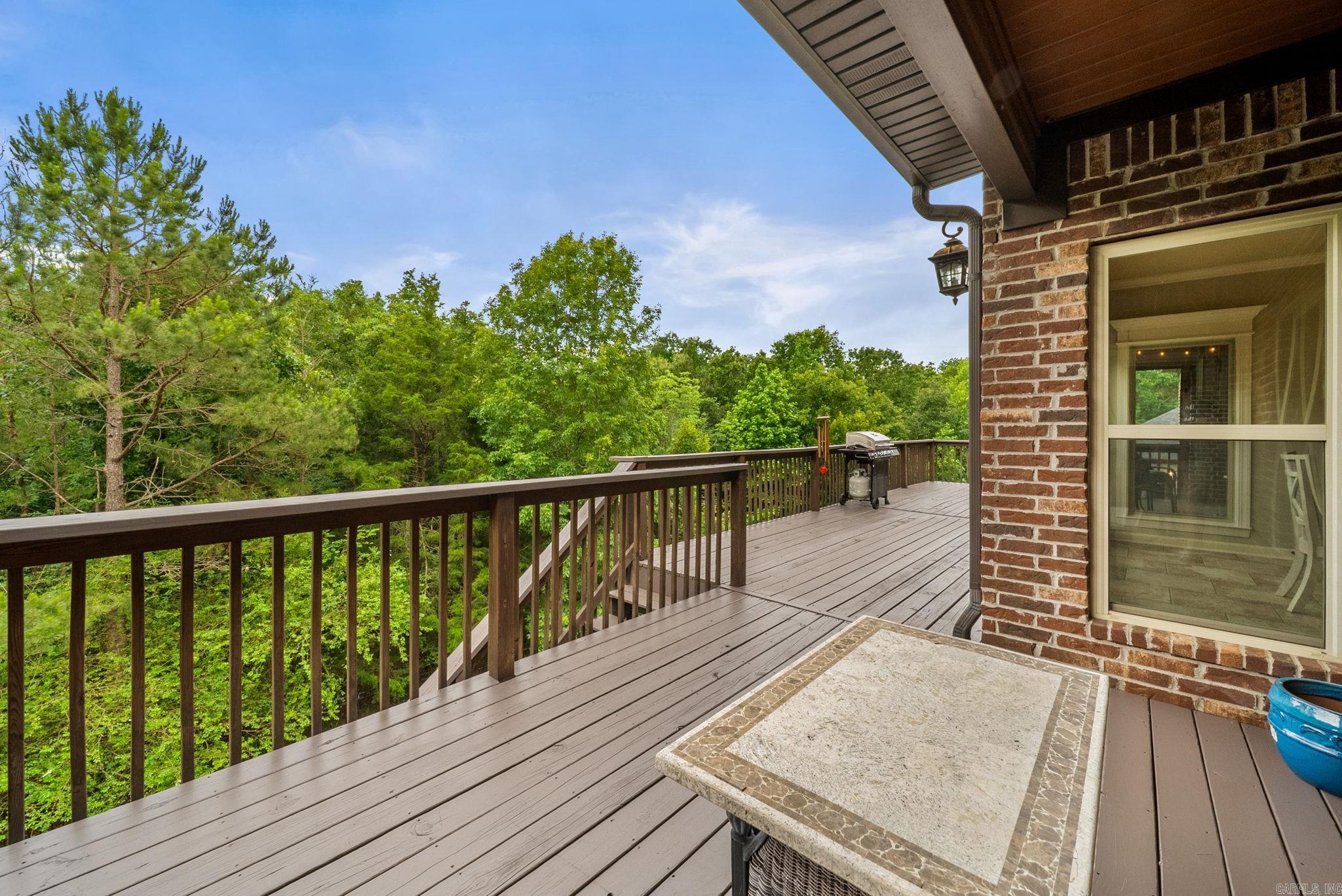 WOODLANDS EDGE - Residential