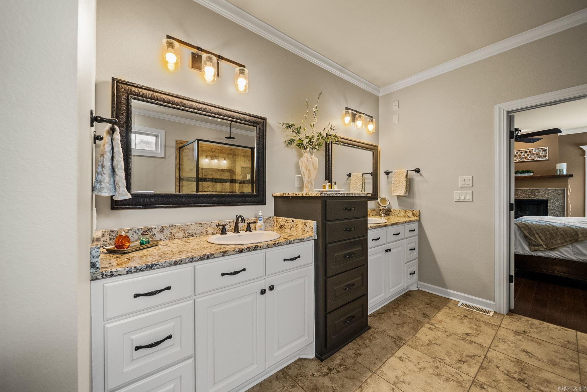 WOODLANDS EDGE - Residential