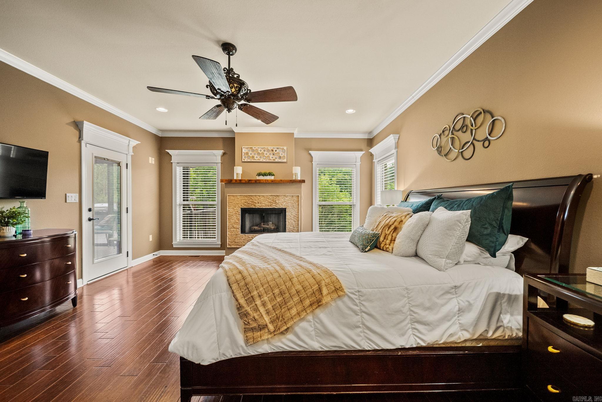 WOODLANDS EDGE - Residential