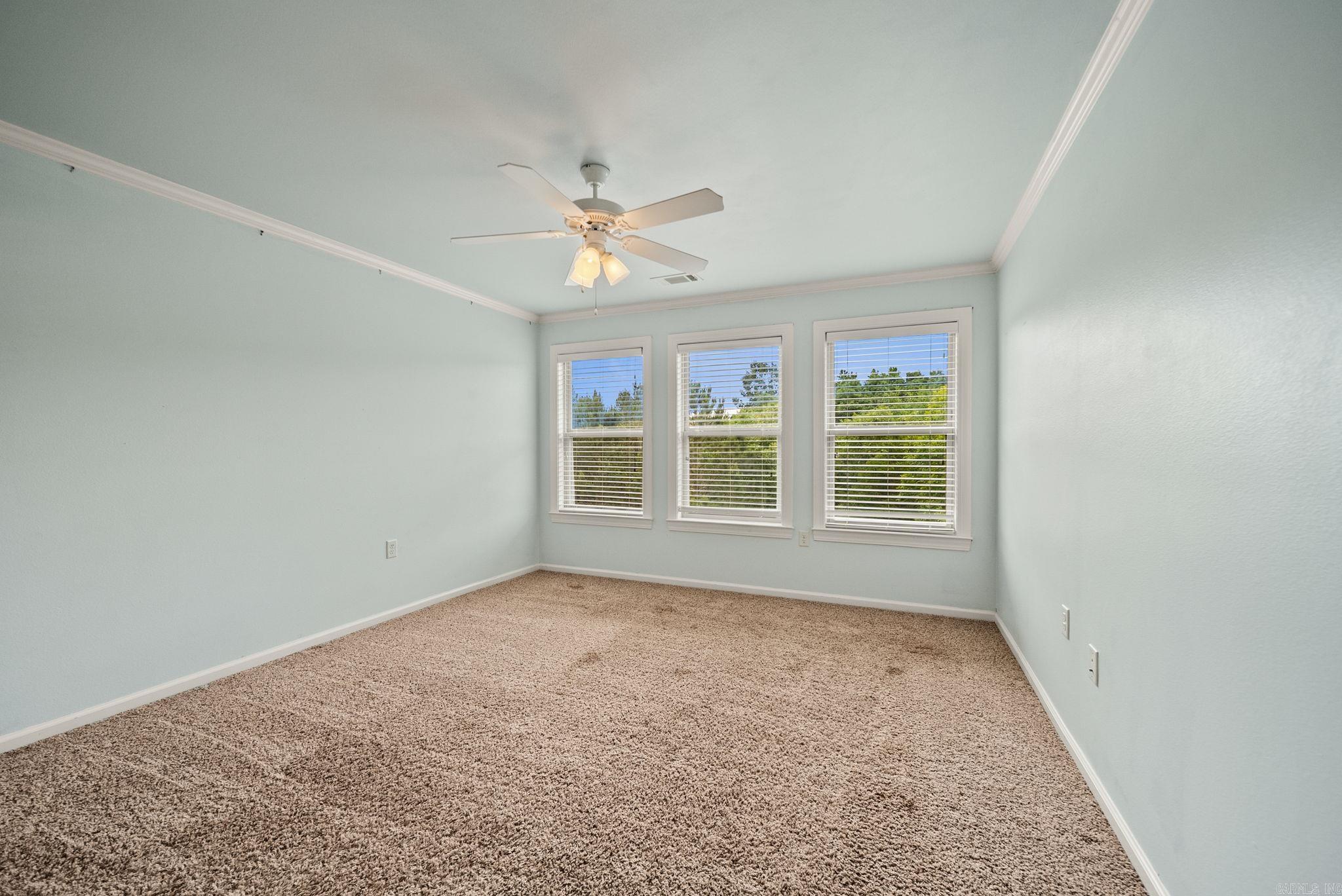 WOODLANDS EDGE - Residential