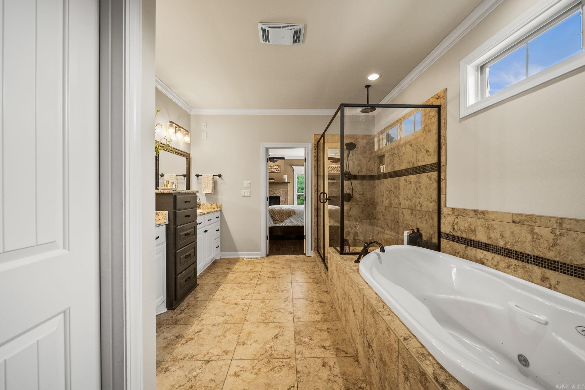 WOODLANDS EDGE - Residential