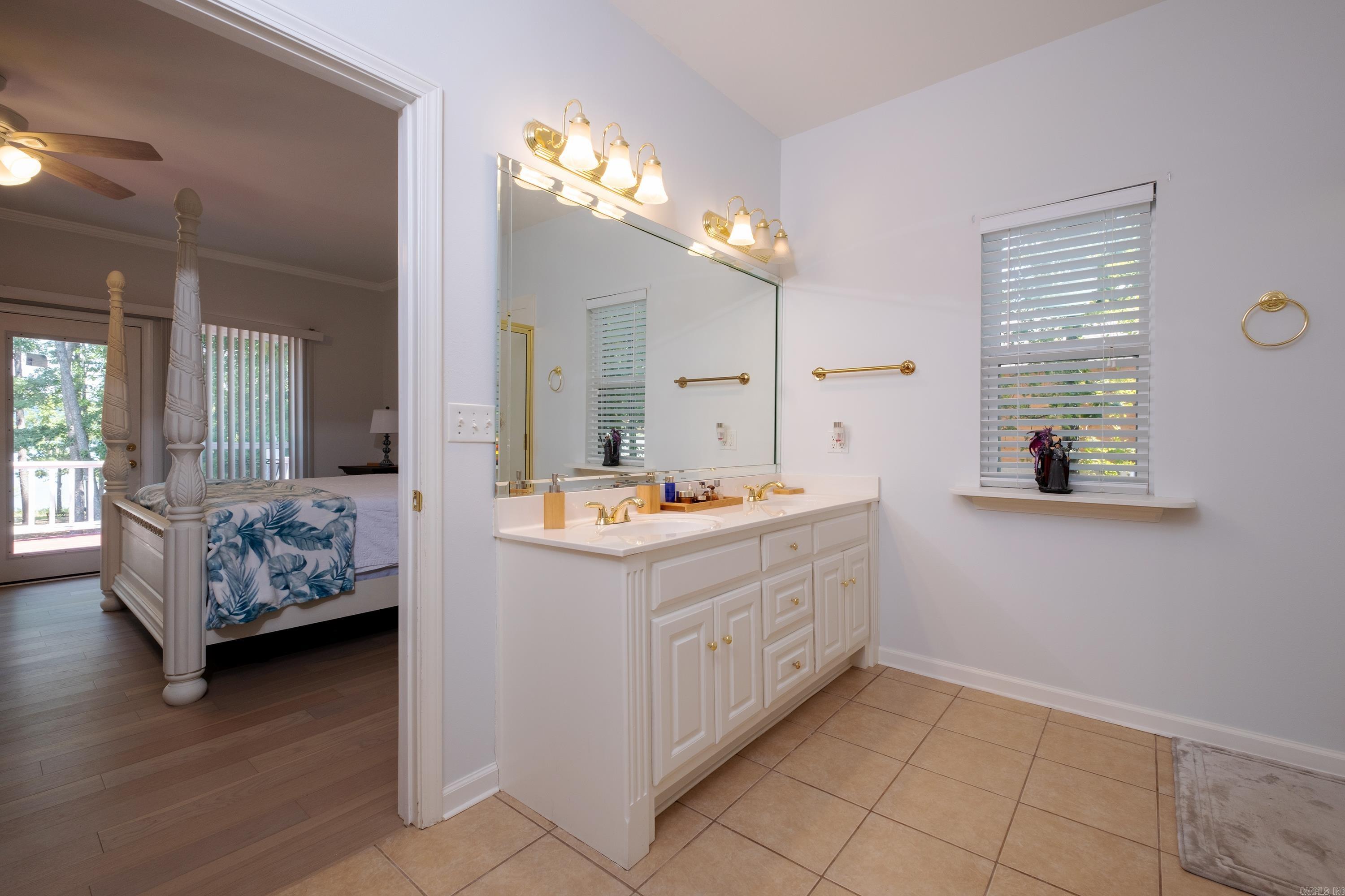 FRUZZA - Residential