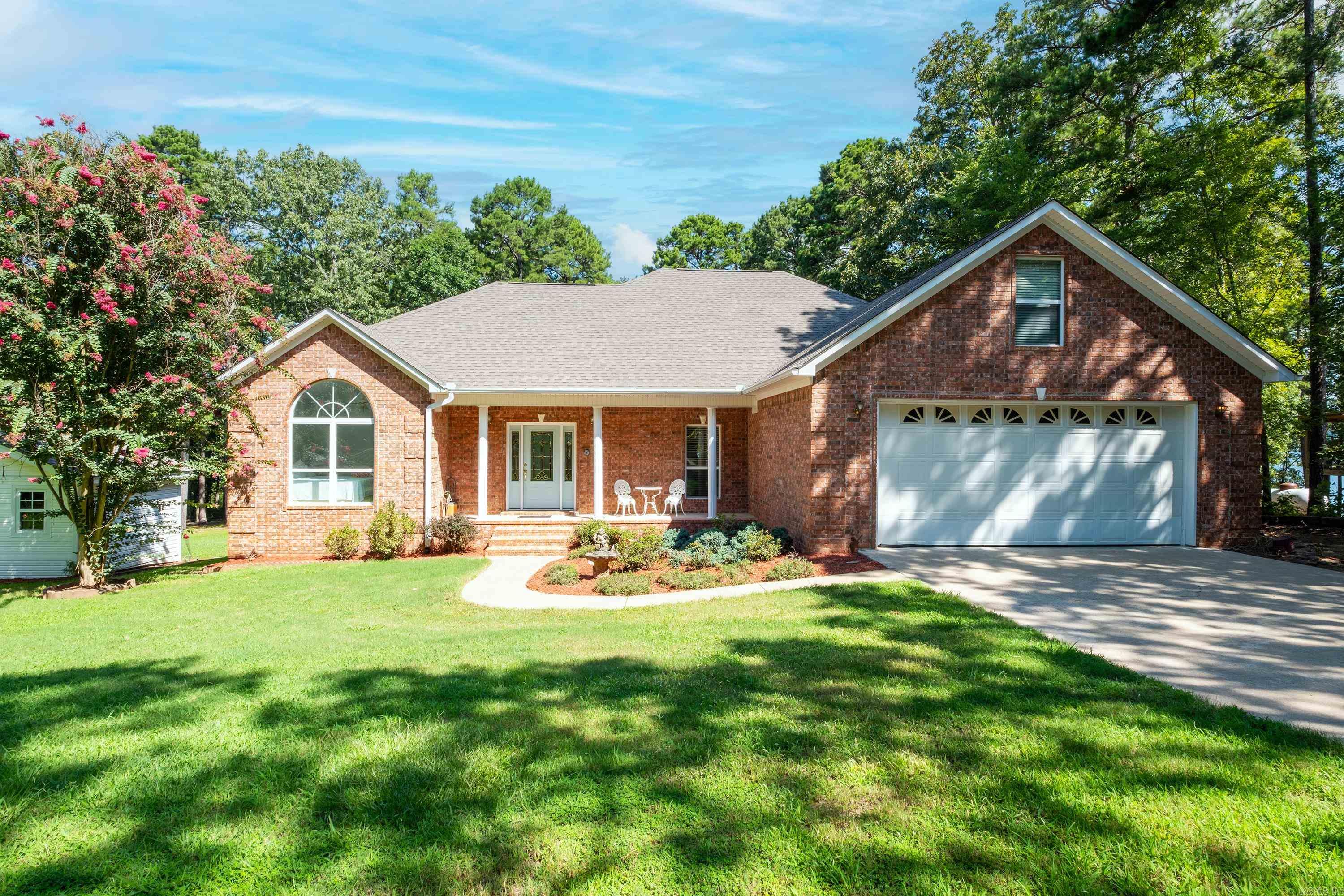 FRUZZA - Residential